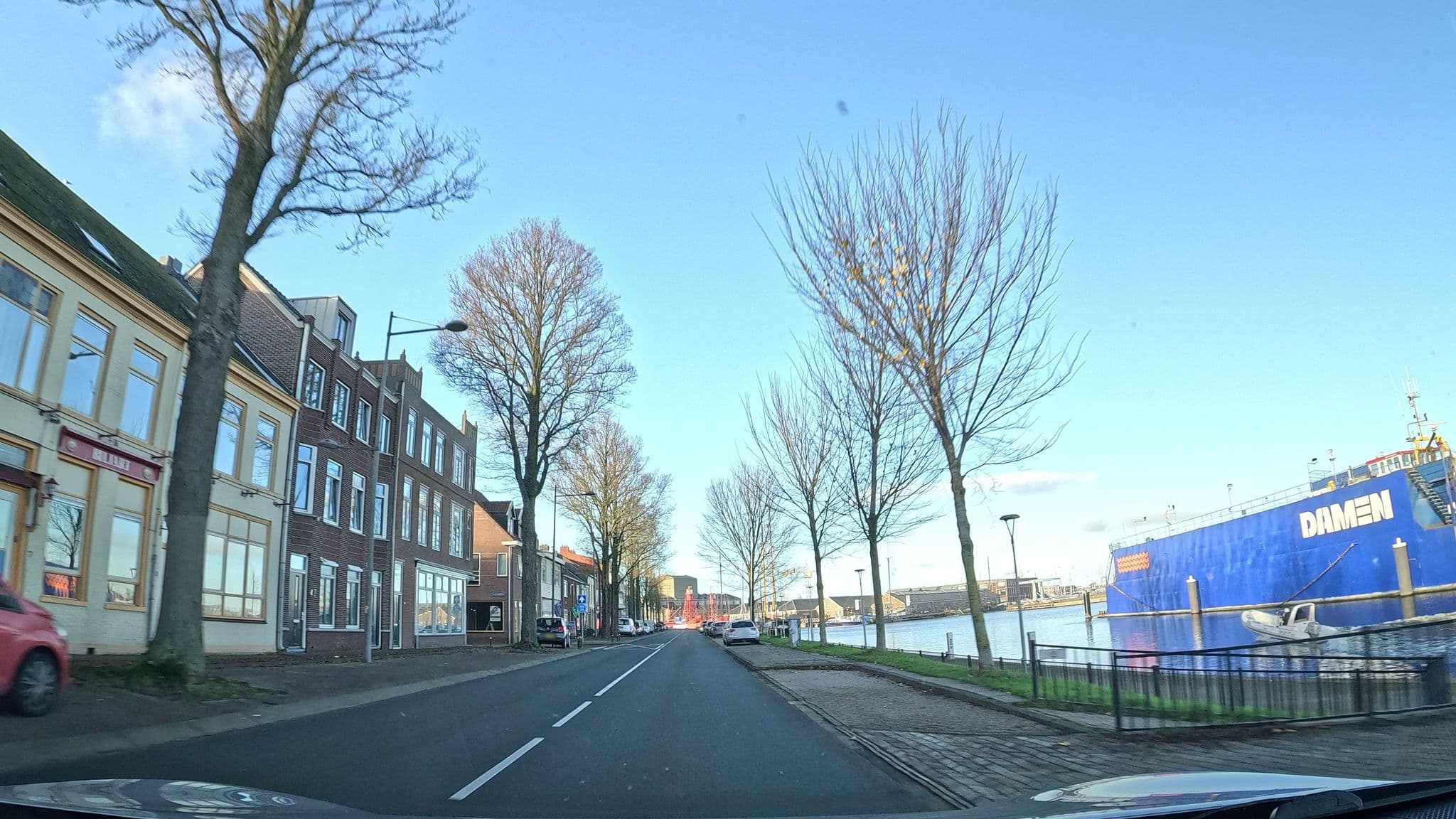 Street view near Hote Café Woud, Den Helder — © thewizard (CC BY-SA · Mapillary)