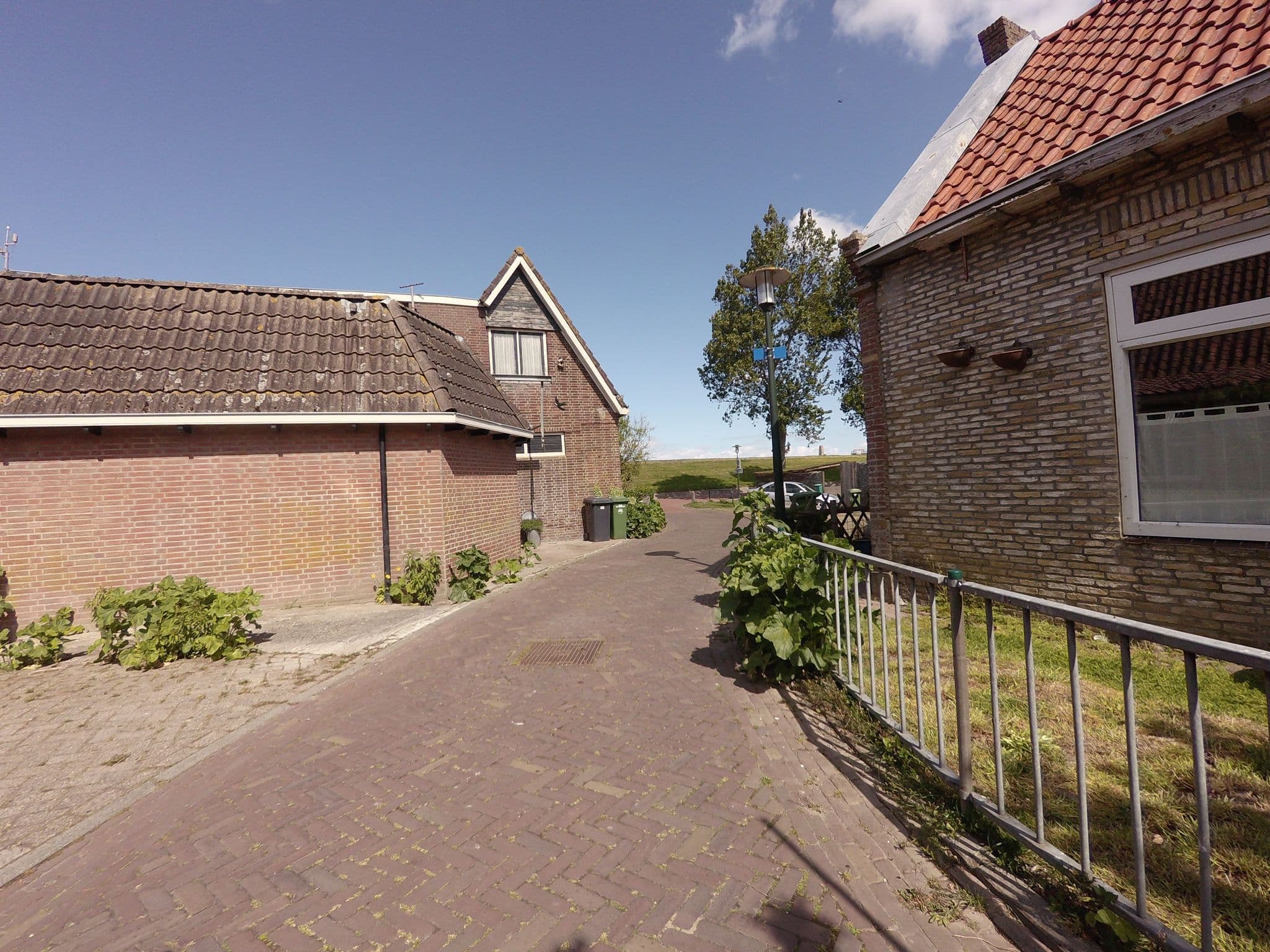 Street view near De iisfugel, Makkum — © ankeric (CC BY-SA · Mapillary)
