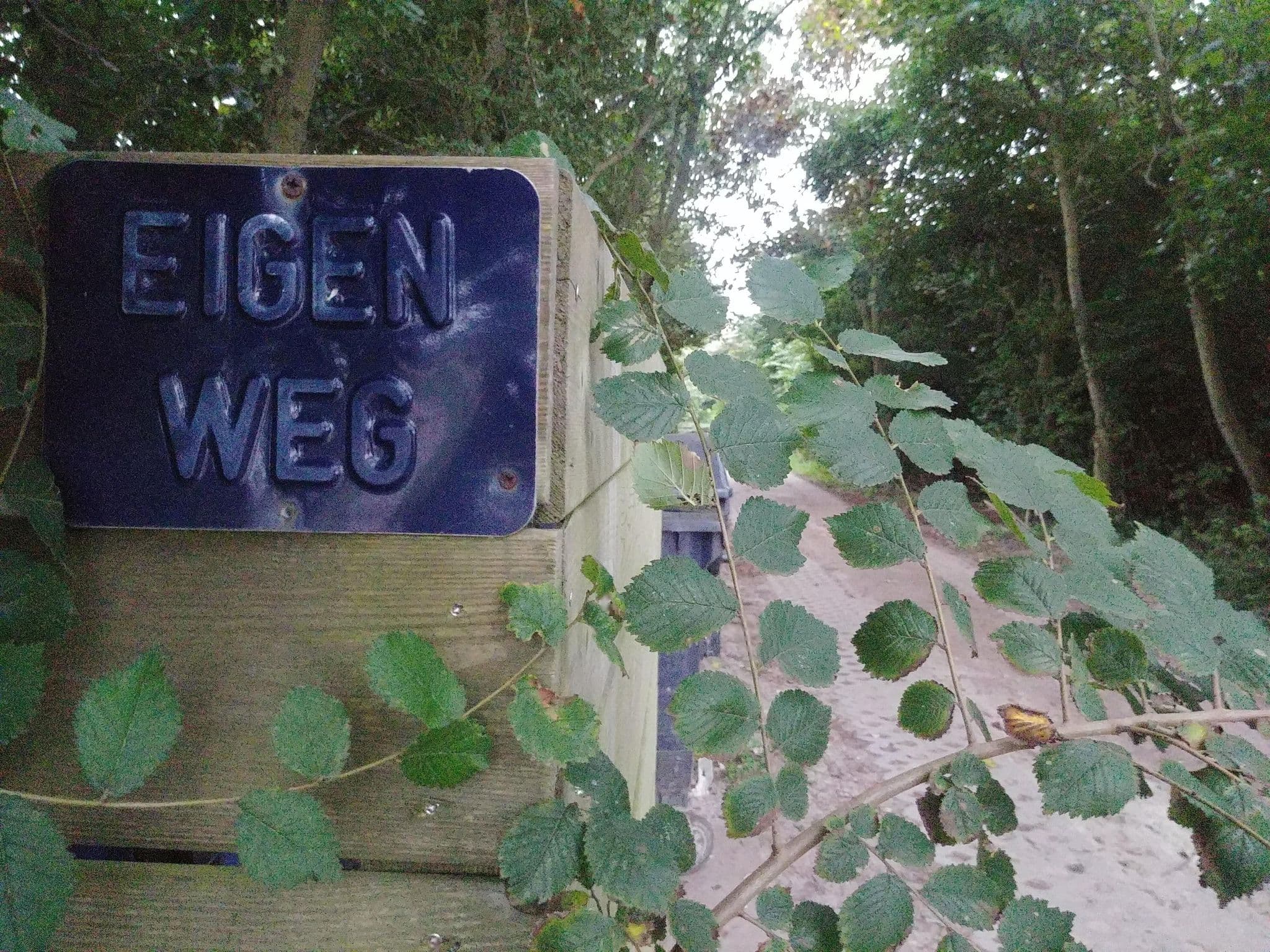 Street view near Hoeve Vredestein (zonneweelde No 36), De Koog — © multi_wandel (CC BY-SA · Mapillary)
