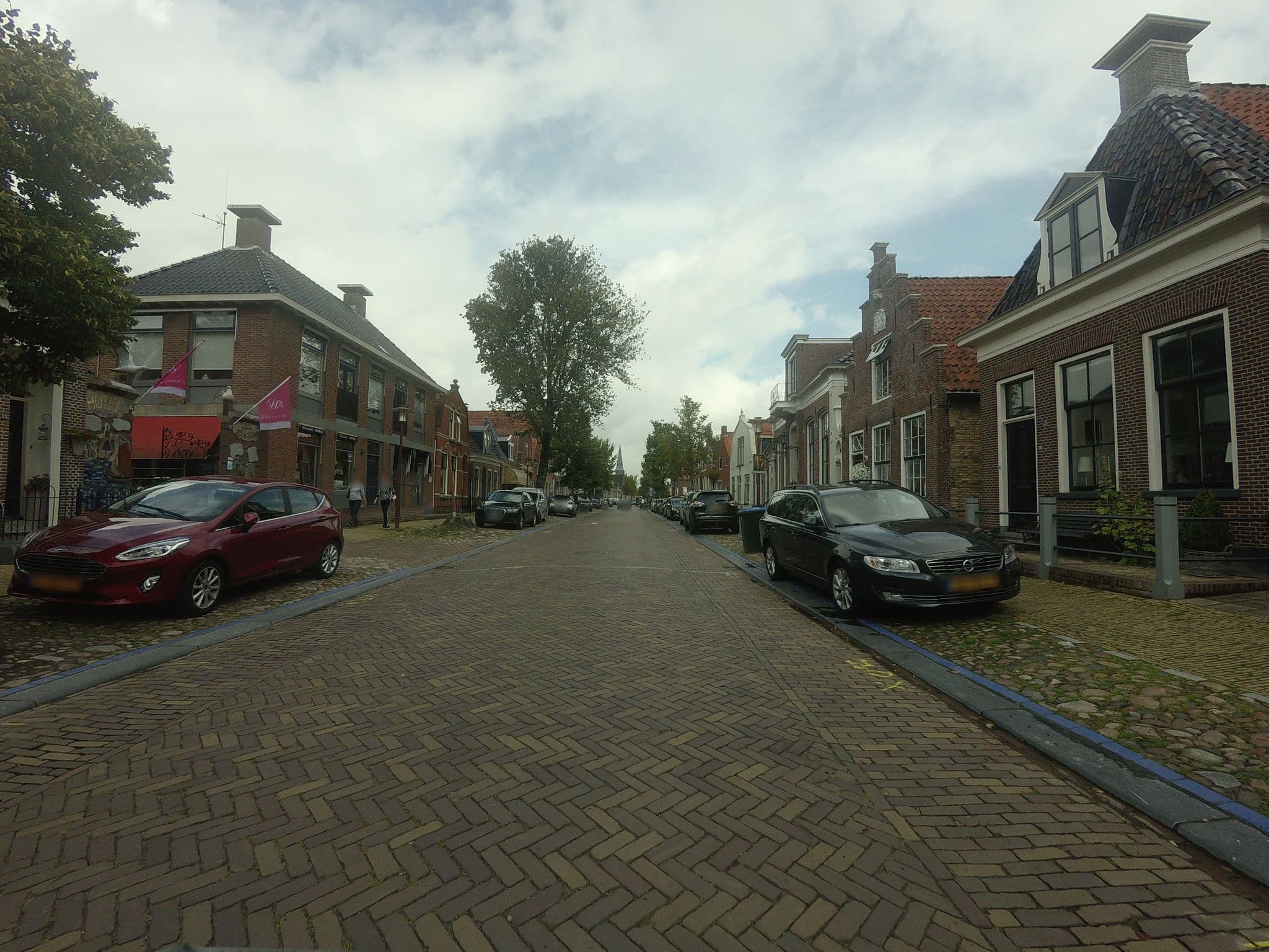 Street view near Hotel Aan De Wymerts, Workum — © ankeric (CC BY-SA · Mapillary)