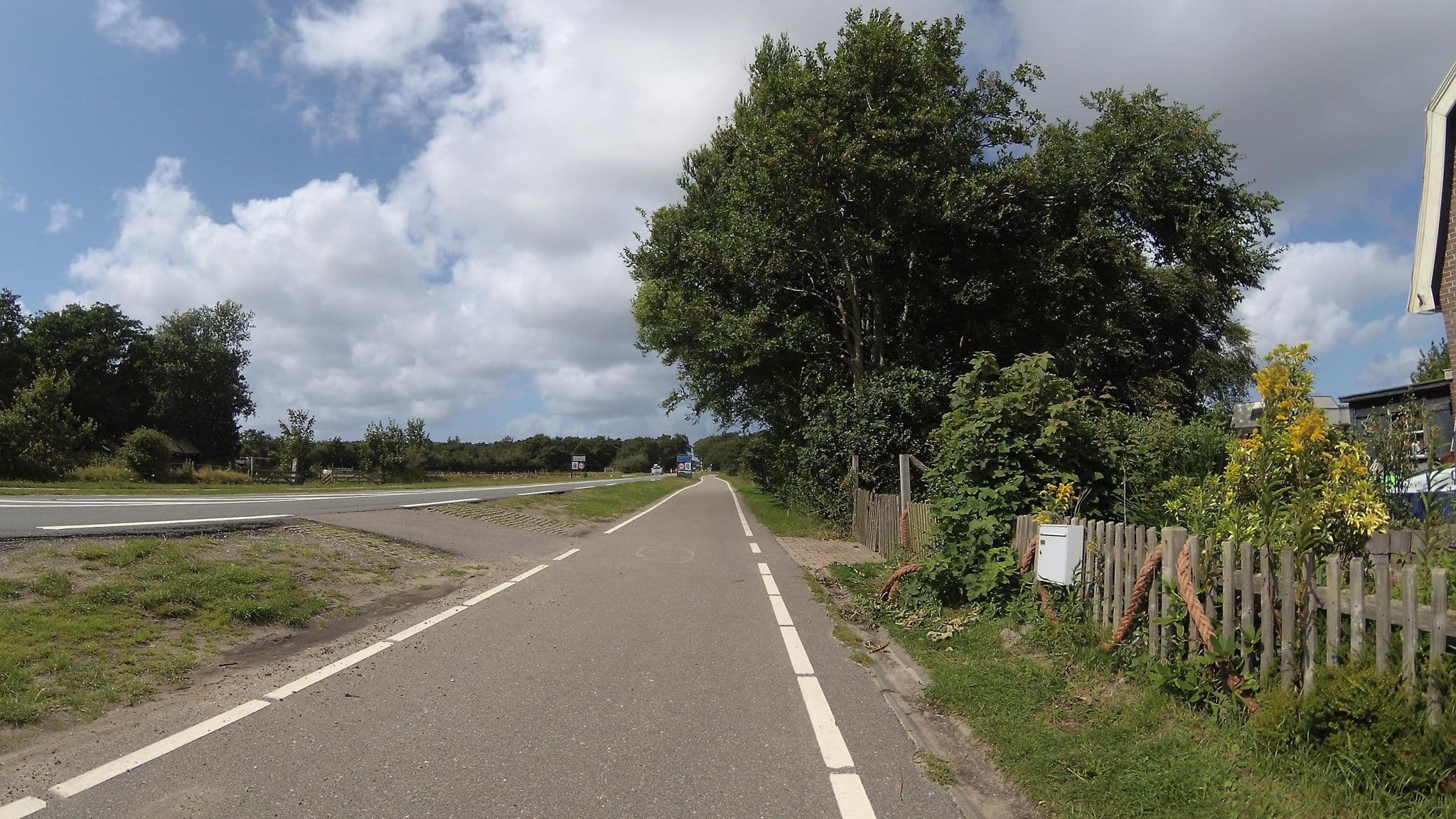 Street view near Brinkzicht, De Koog — © teddy73 (CC BY-SA · Mapillary)