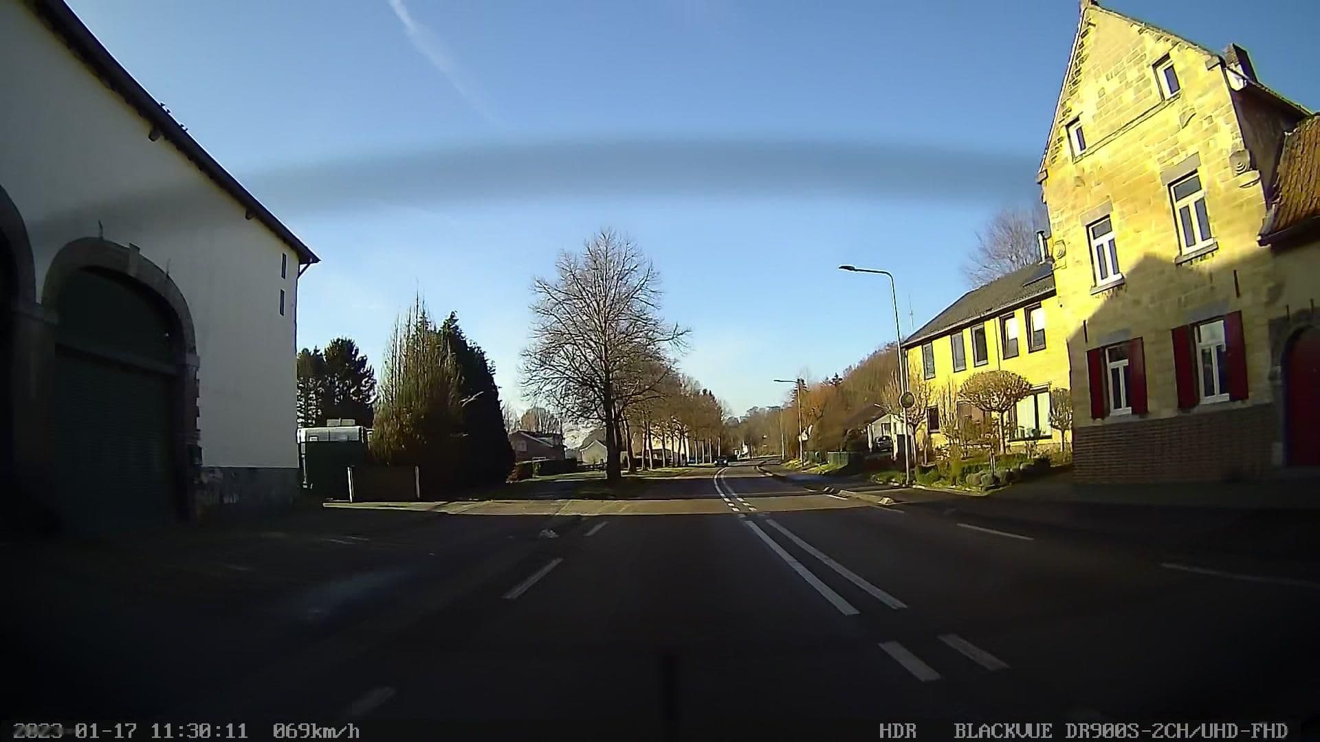 Street view near Zonhoeve, Hulsberg — © madel (CC BY-SA · Mapillary)