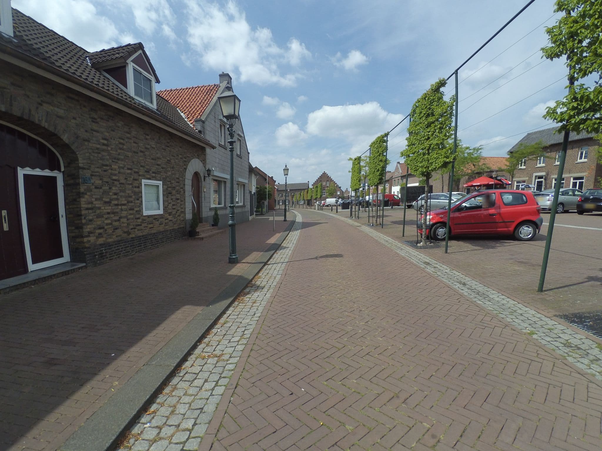 Street view near Bed & Breakfast Tum-Tummetje, Holtum — © peewee32 (CC BY-SA · Mapillary)