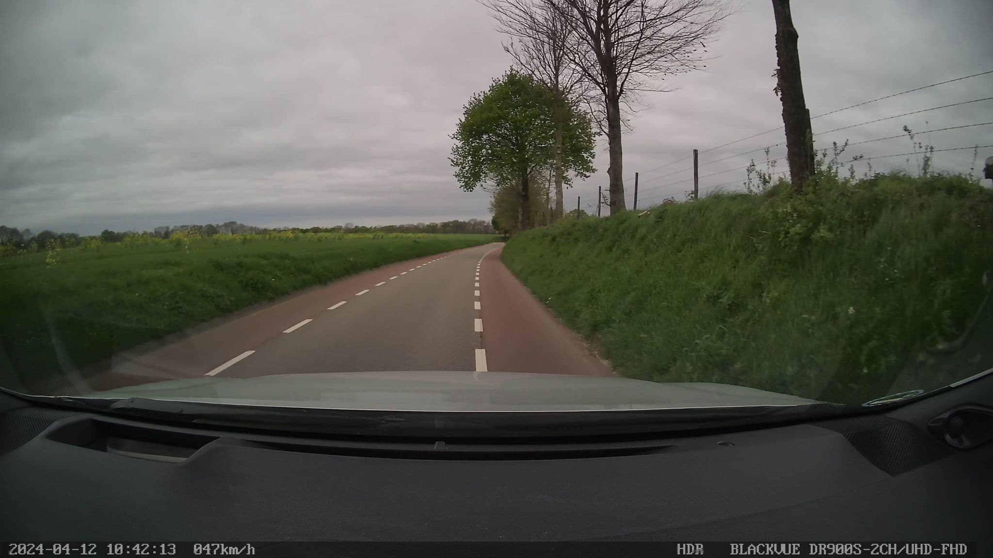 Street view near Hoeve De Drogenberg De Schuur, Berg — © madel (CC BY-SA · Mapillary)