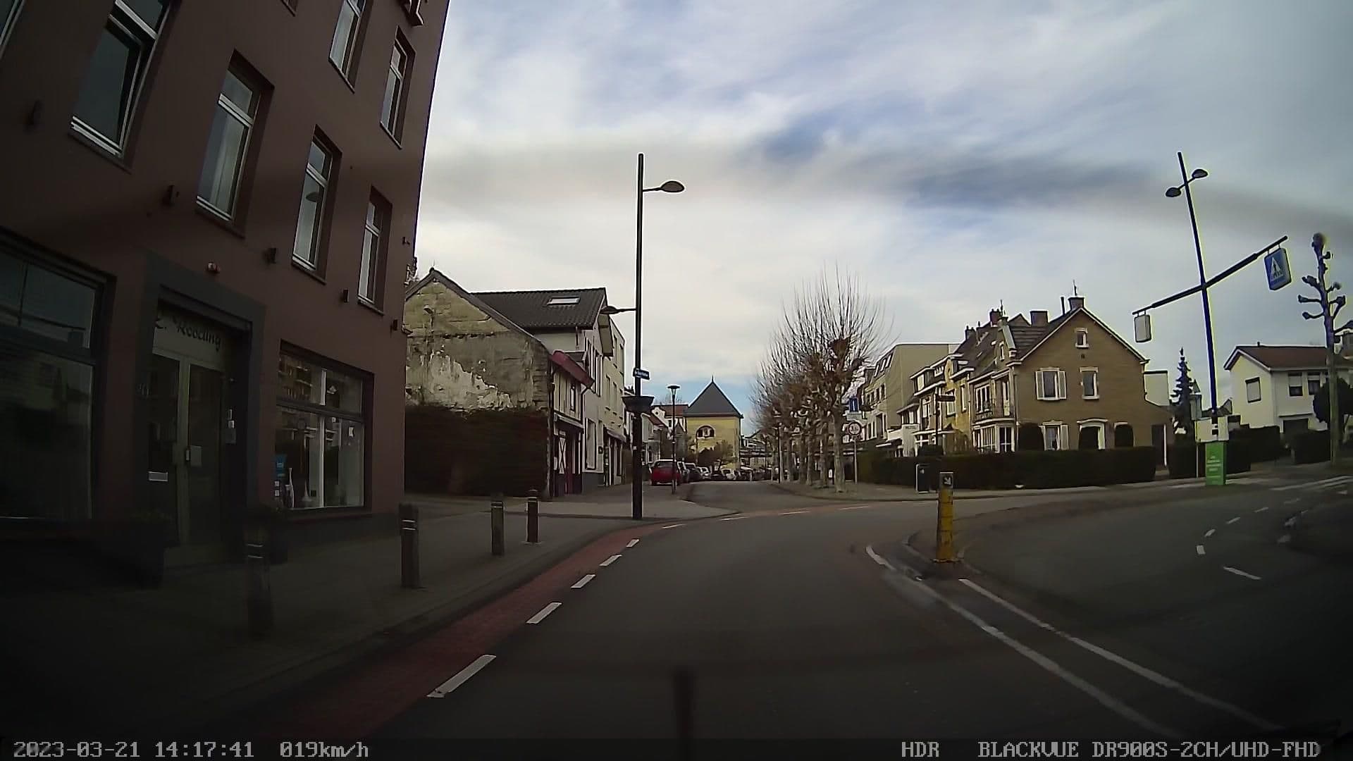 Street view near Hotel Atlanta Valkenburg, Broekhem — © madel (CC BY-SA · Mapillary)