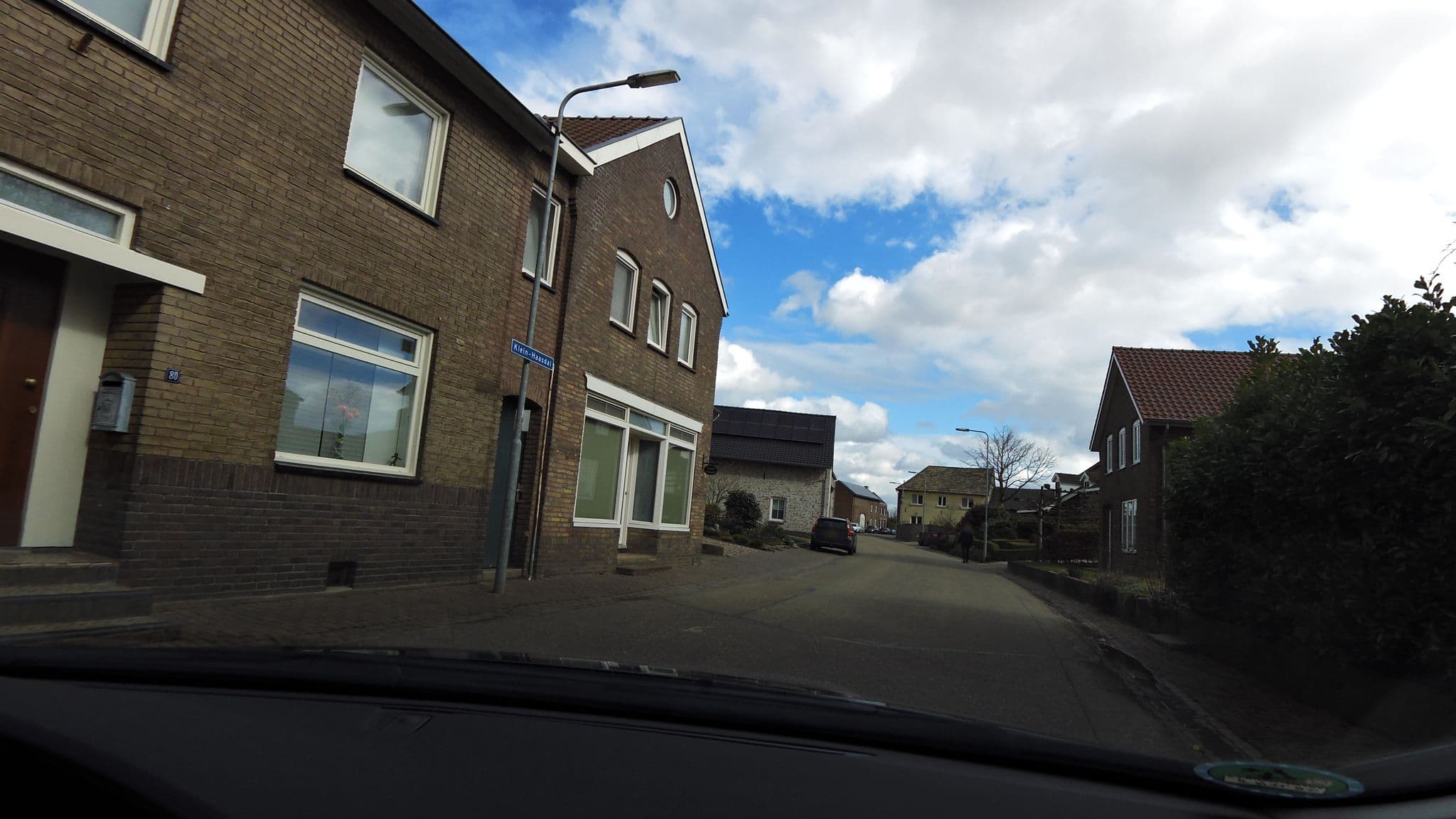 Street view near B&B Haasdal, Schimmert — © madel (CC BY-SA · Mapillary)