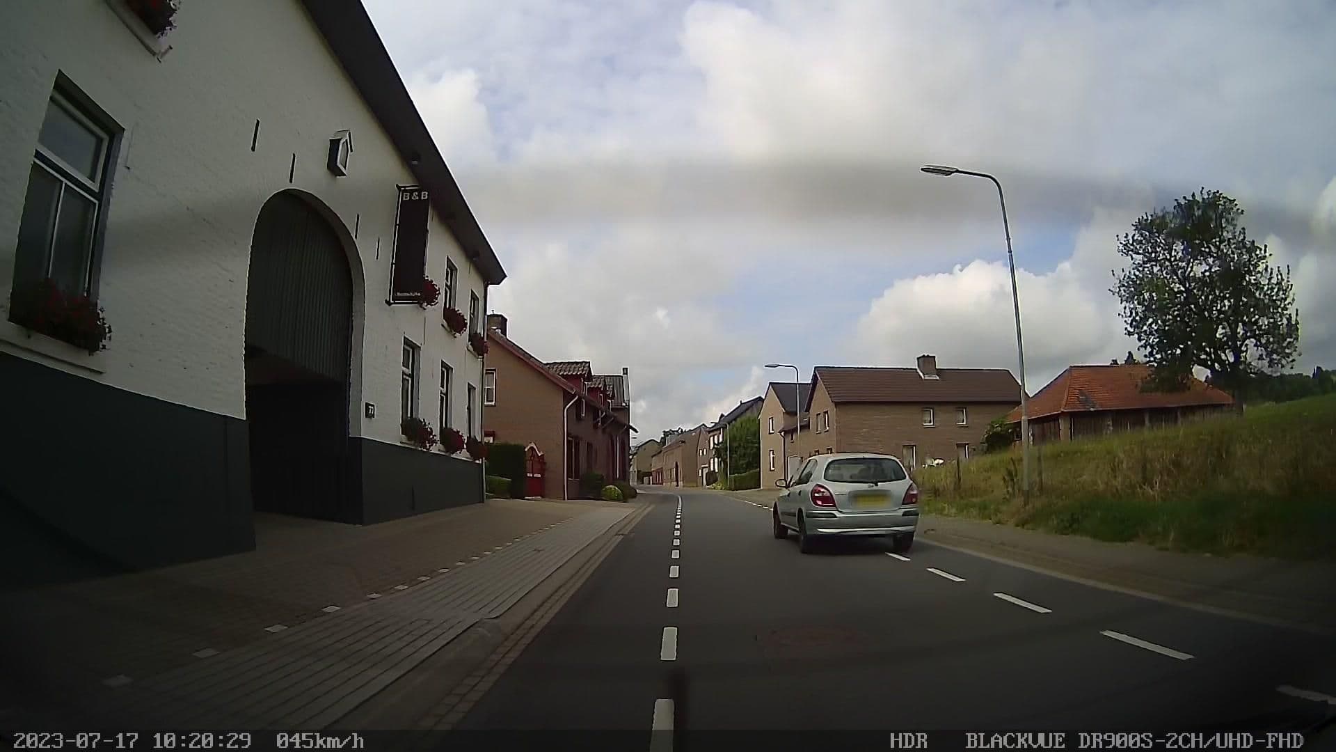 Street view near Croonen-Coenjaerts P, Margraten — © madel (CC BY-SA · Mapillary)