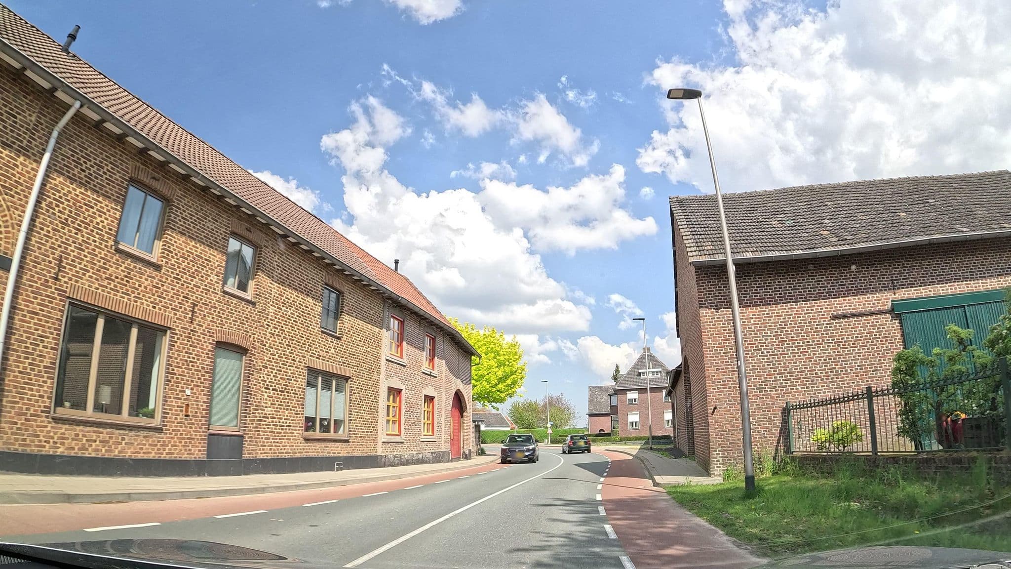 Street view near De Wiltenburght, Hulsberg — © thewizard (CC BY-SA · Mapillary)