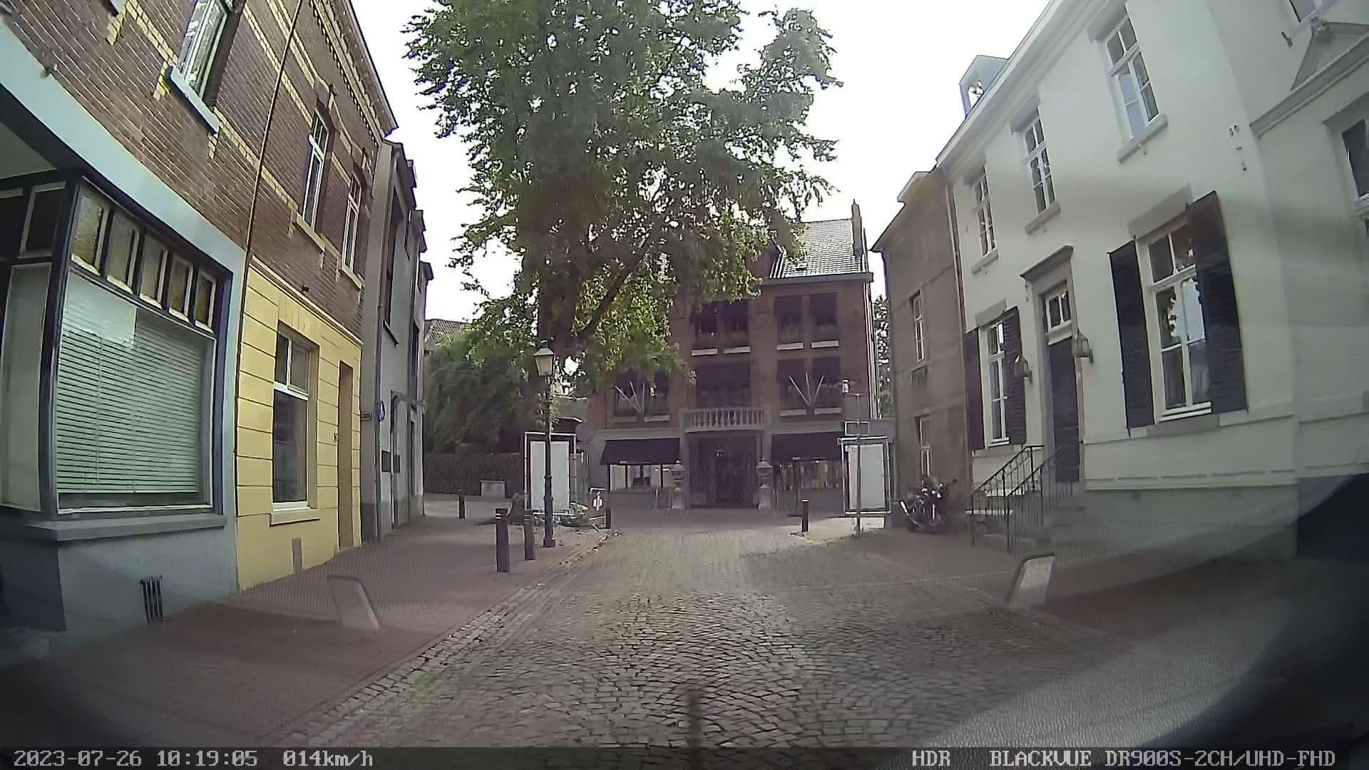 Street view near Verdrag van Meerssen, Meerssen — © madel (CC BY-SA · Mapillary)