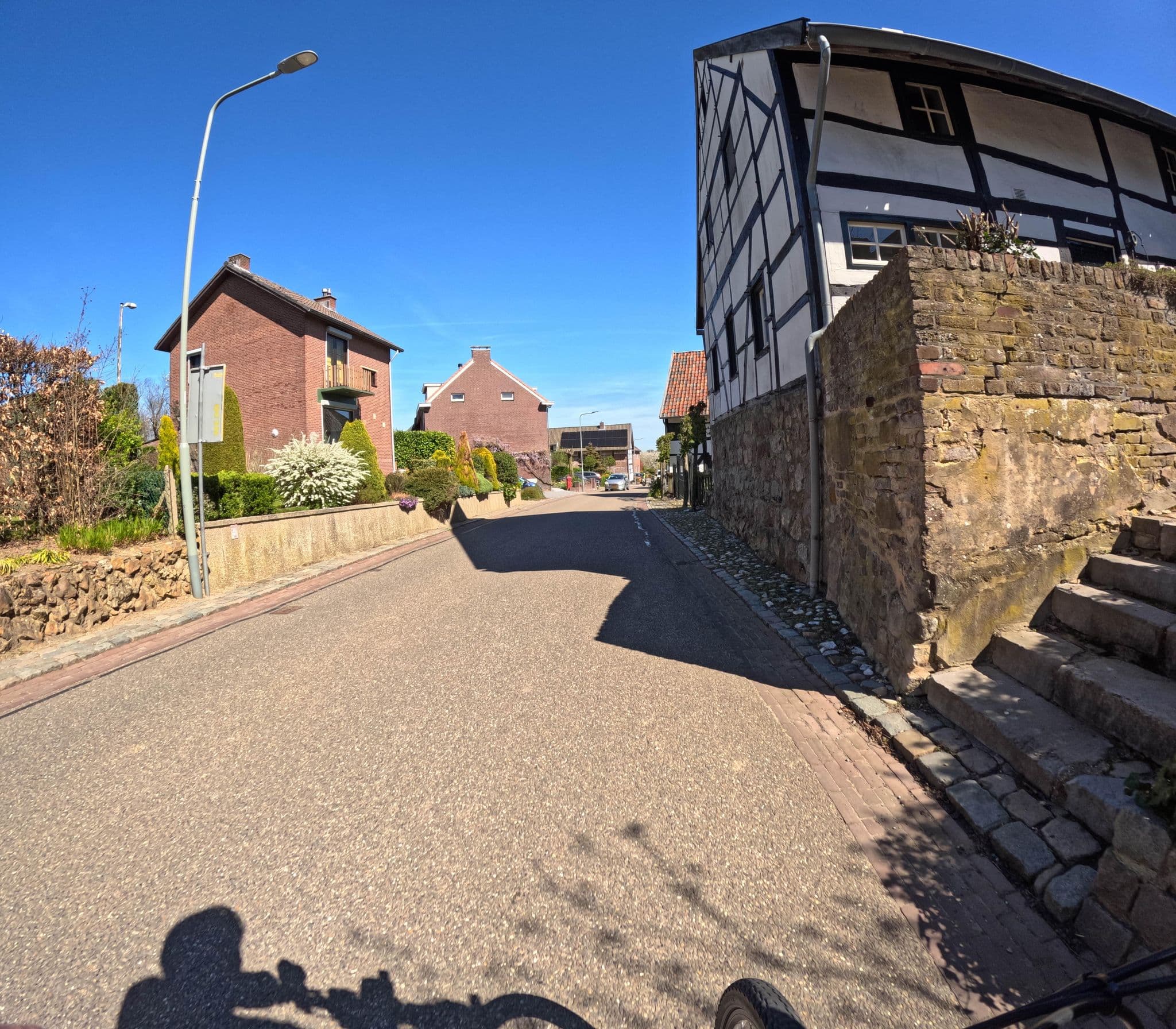 Street view near Phoenix, Mechelen — © madel (CC BY-SA · Mapillary)