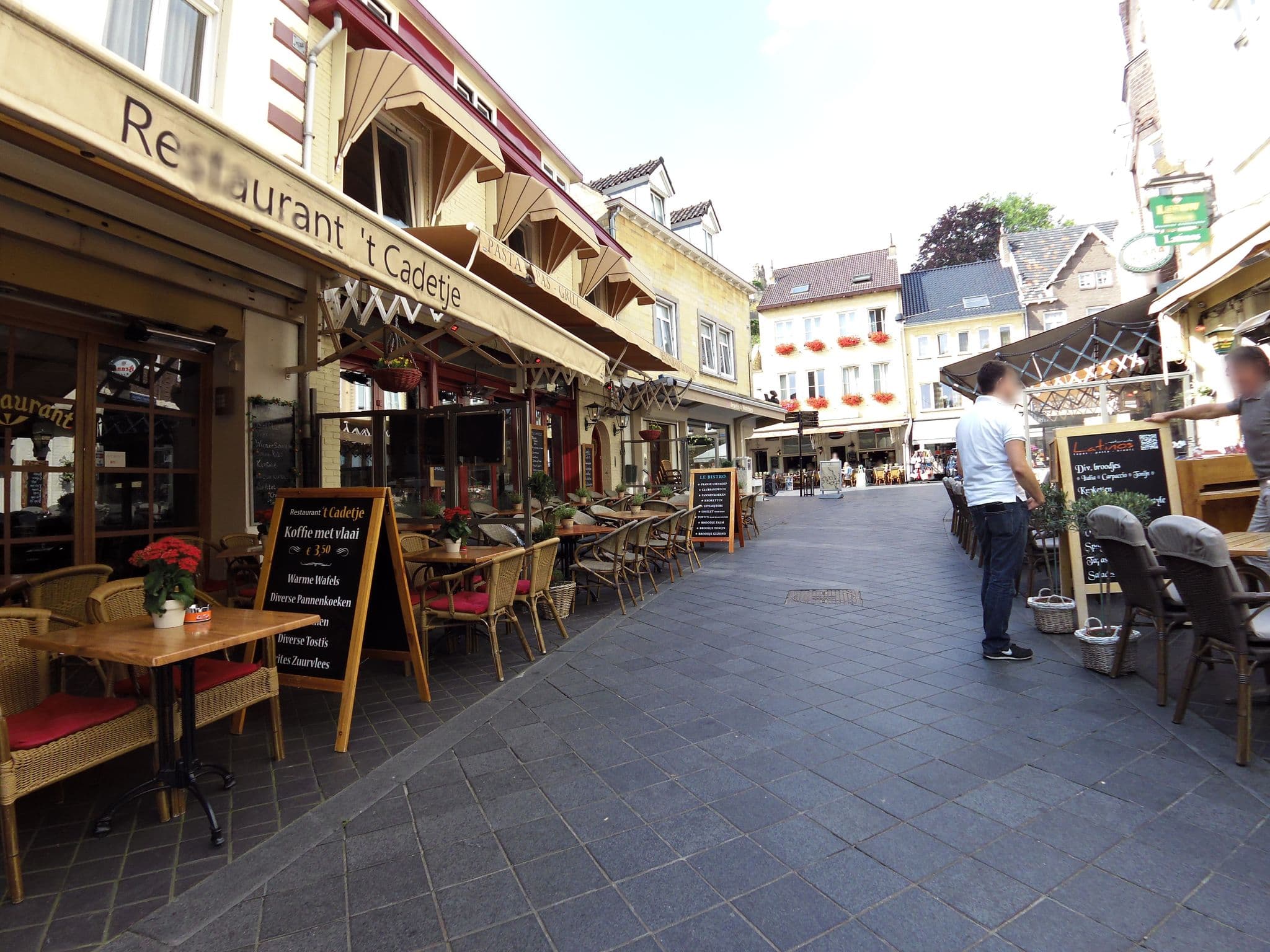 Street view near Hotel Heineken Hoek, Broekhem — © madel (CC BY-SA · Mapillary)