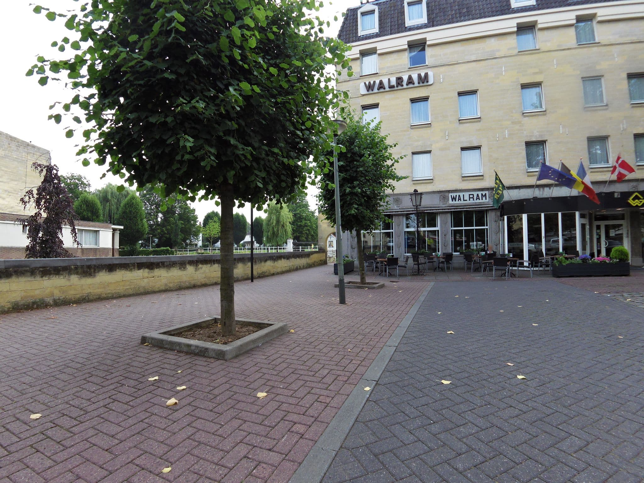 Street view near Hotel Walram (suite 223), Broekhem — © madel (CC BY-SA · Mapillary)