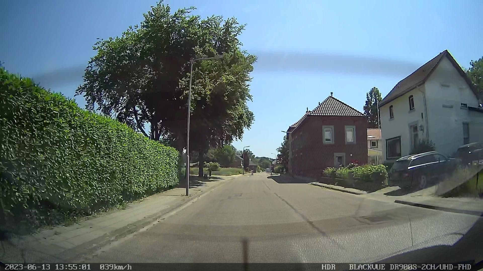 Street view near Bed & Breakfast Het Karrenwiel, Doenrade — © madel (CC BY-SA · Mapillary)