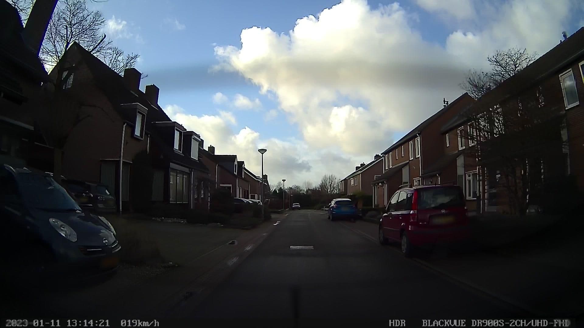 Street view near Genauds Bed, Banholt — © madel (CC BY-SA · Mapillary)