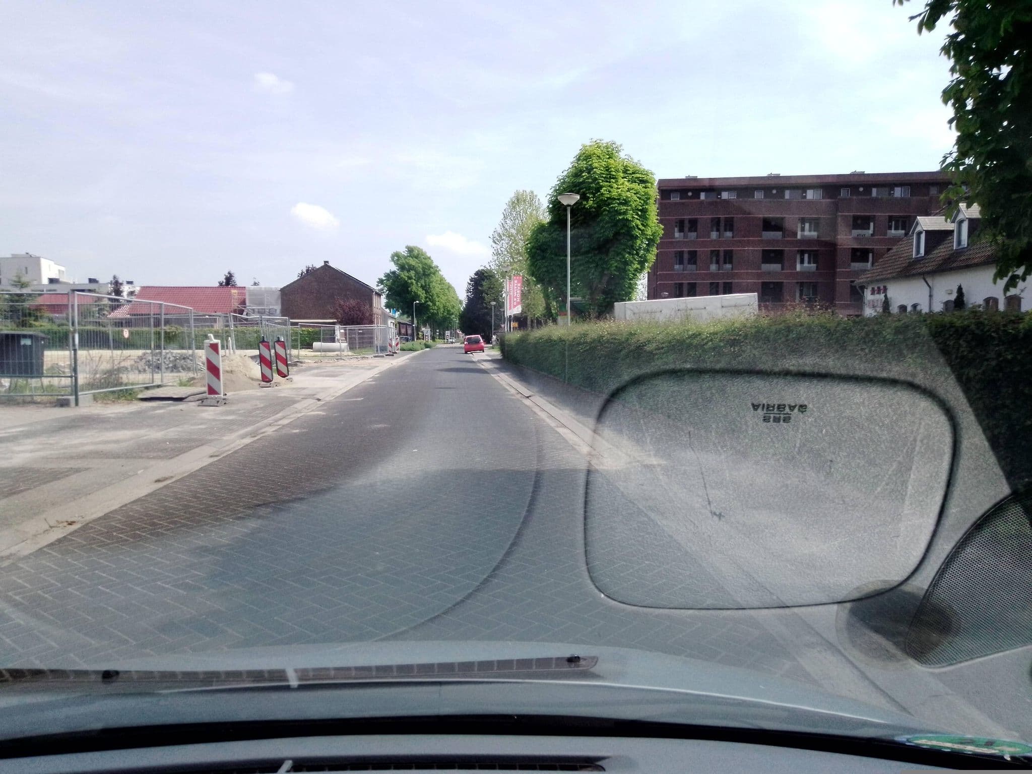 Street view near De Witte Hoeve, Venray — © joopjrvdl (CC BY-SA · Mapillary)
