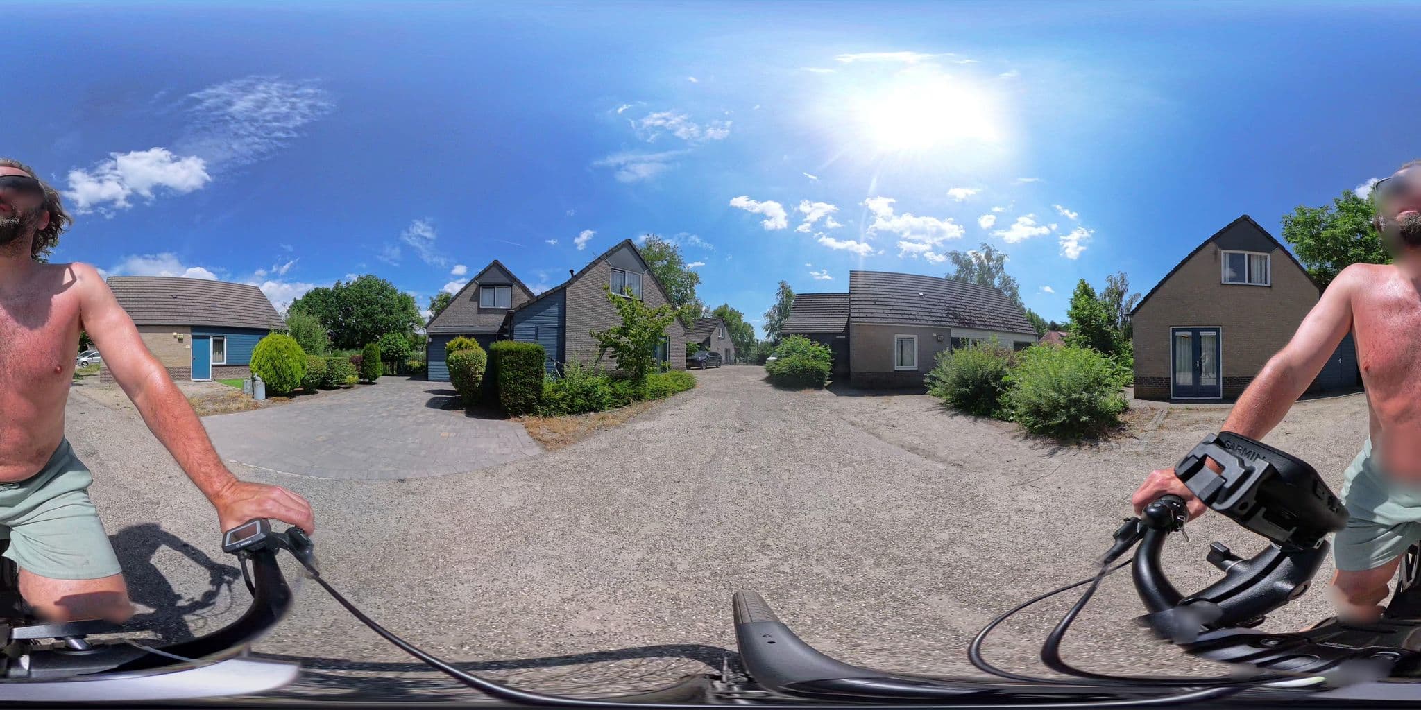 Street view near huisje 135, Grashoek — © ashokaking (CC BY-SA · Mapillary)