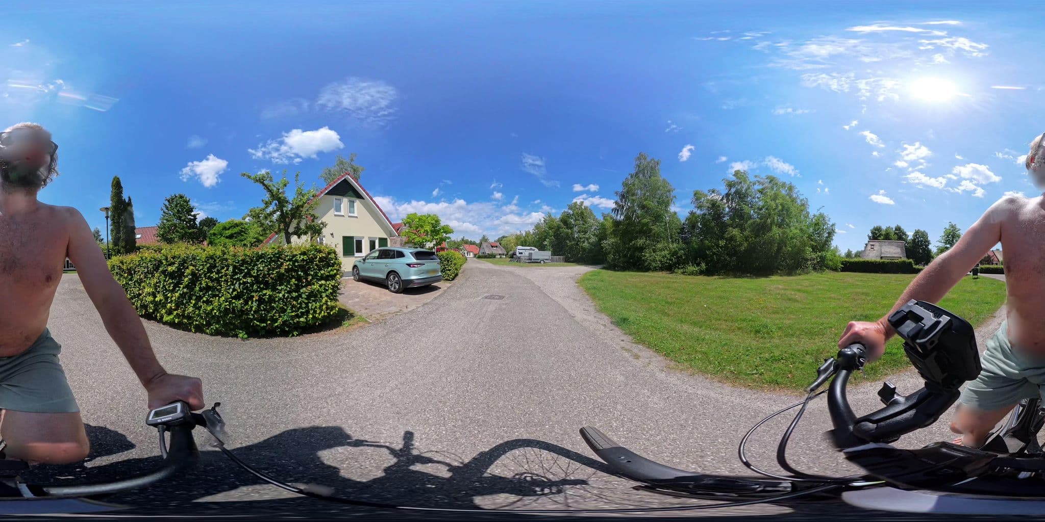 Street view near bungalow 116, Grashoek — © ashokaking (CC BY-SA · Mapillary)