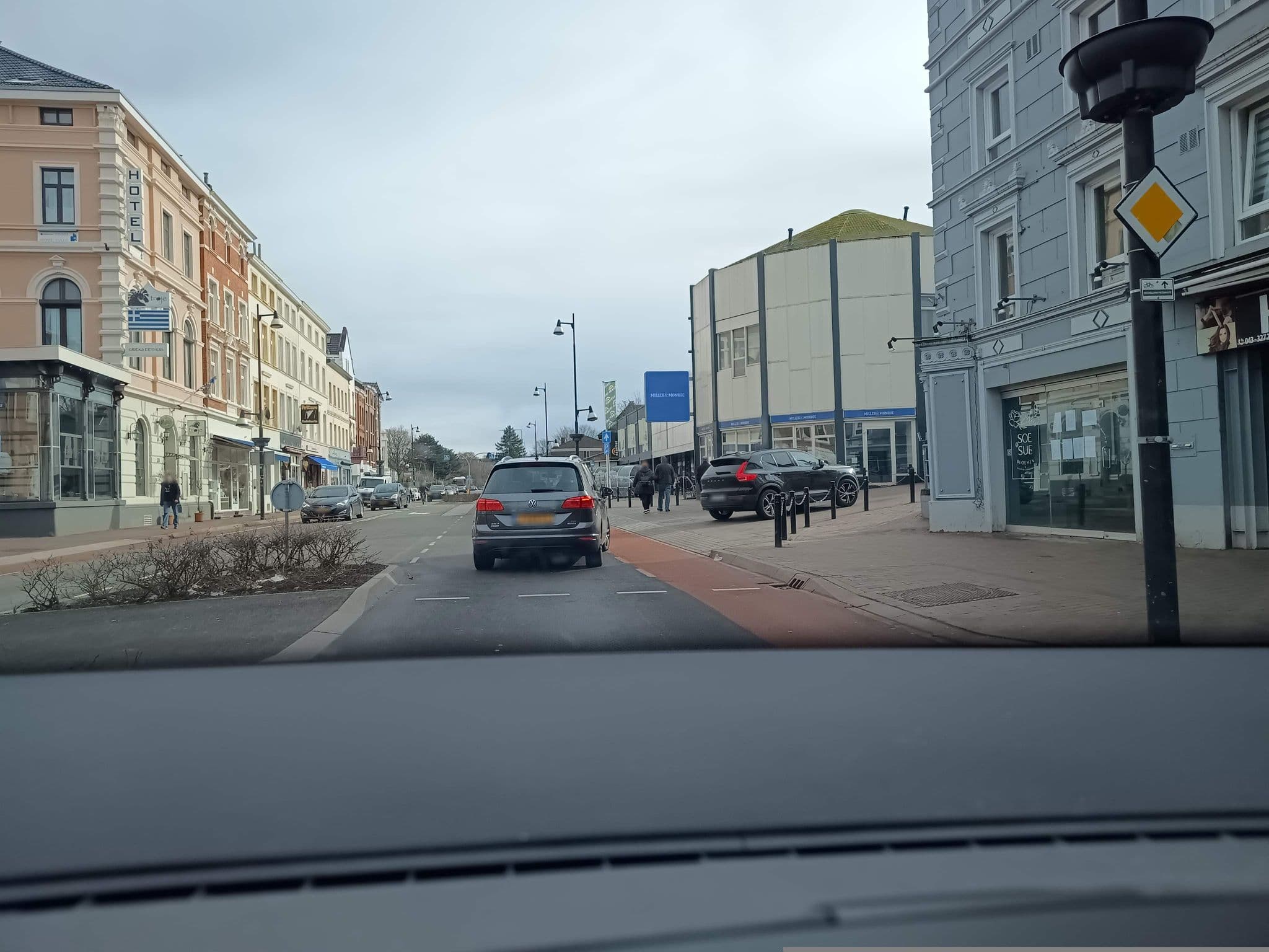 Street view near Vaals - Aachen Apartaments, Vaals — © zuse (CC BY-SA · Mapillary)