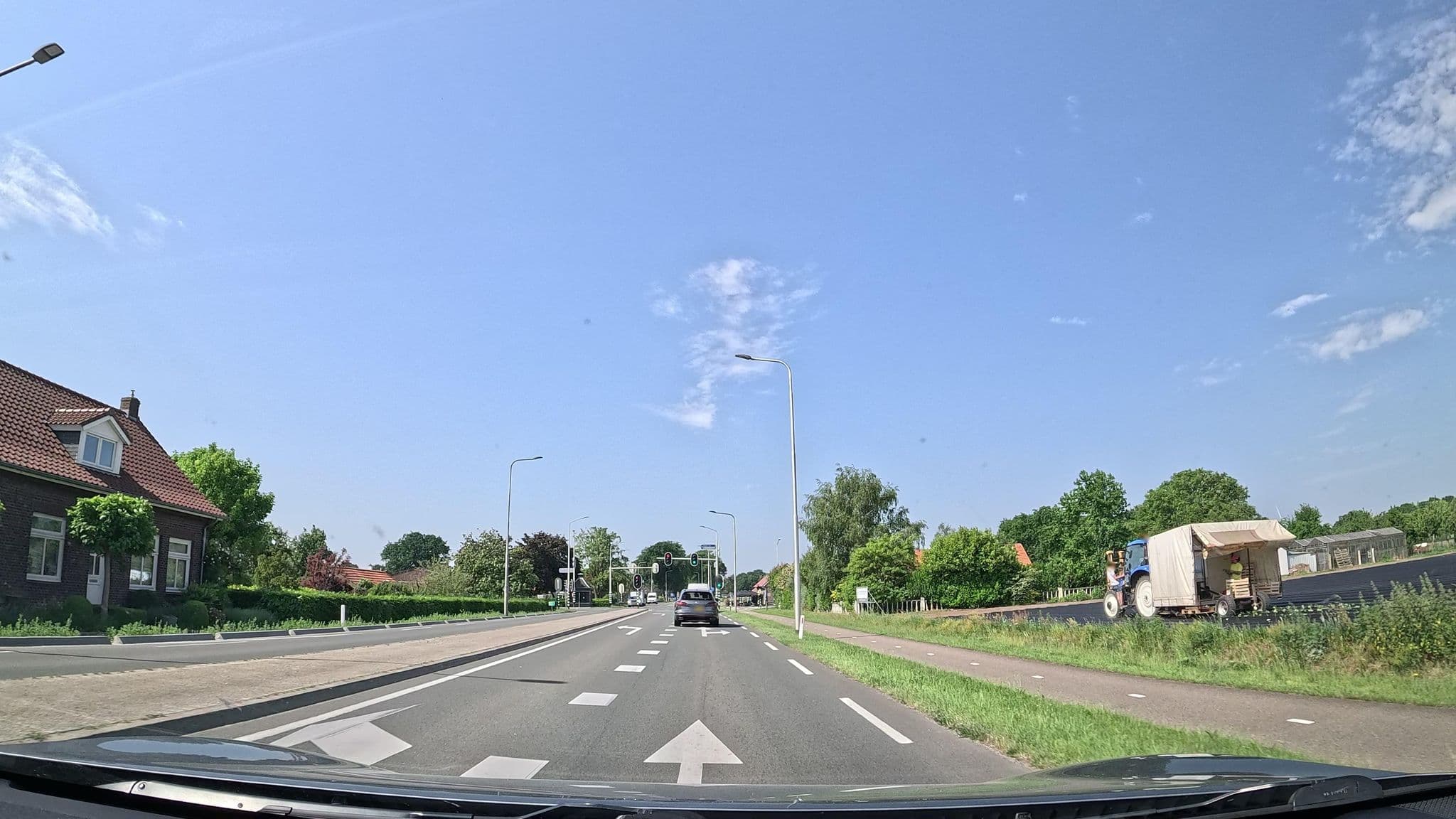 Street view near Bed & Breakfast Het Oude Nest, Beesel — © thewizard (CC BY-SA · Mapillary)