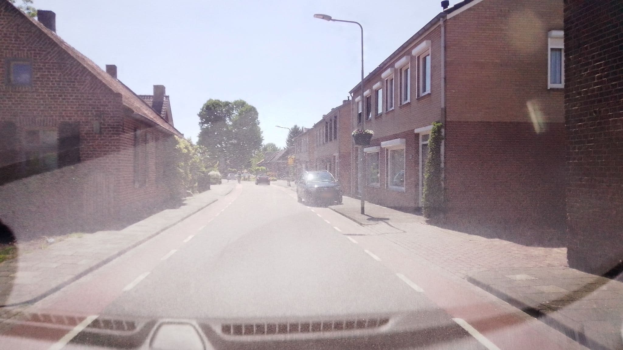 Street view near B&B Onder de noot, Baarlo — © joopjrvdl (CC BY-SA · Mapillary)