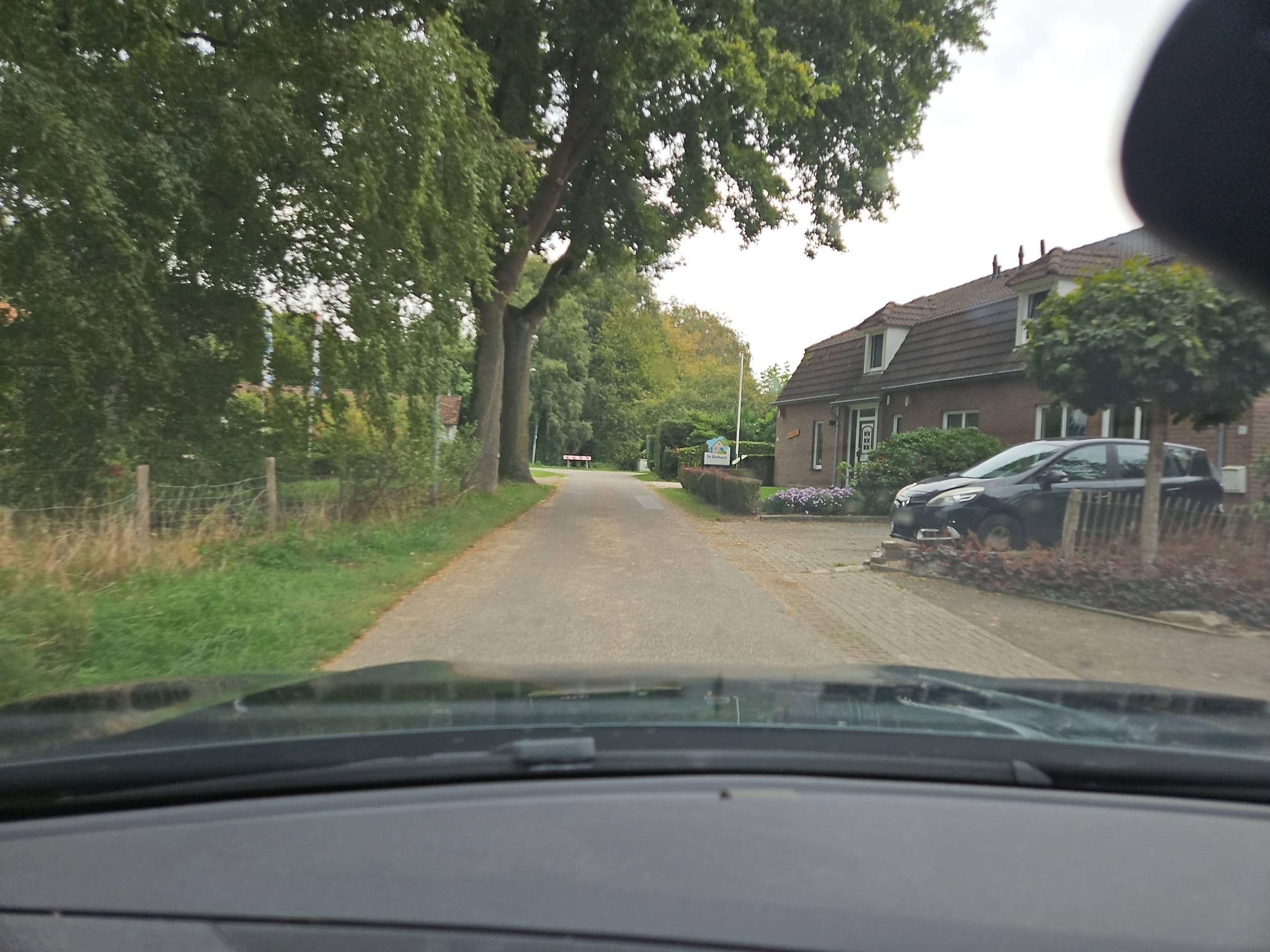 Street view near Molendal, Milsbeek — © toho (CC BY-SA · Mapillary)