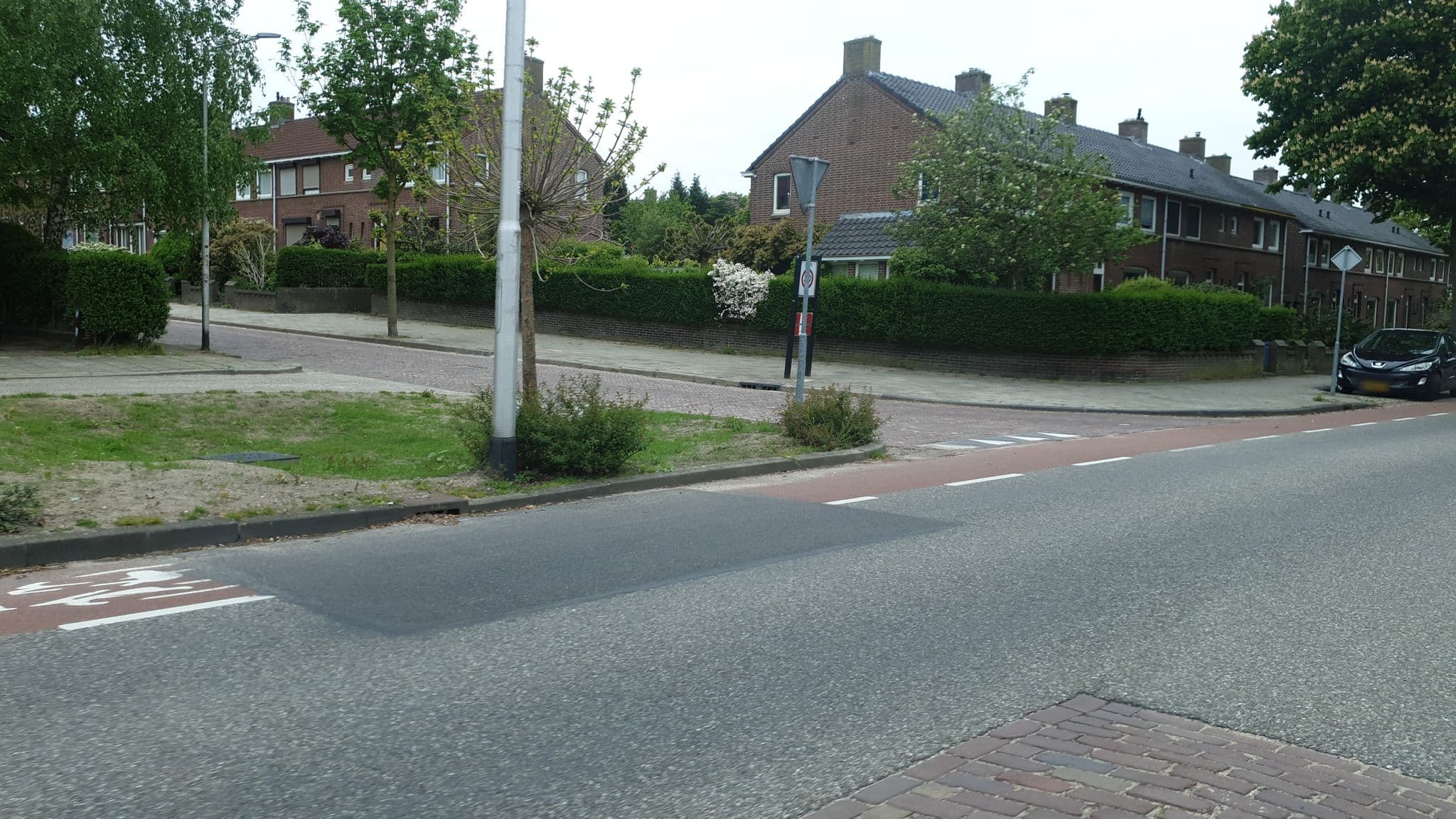 Street view near Hotel Sionshof, Hengstdal — © mvanbaal (CC BY-SA · Mapillary)