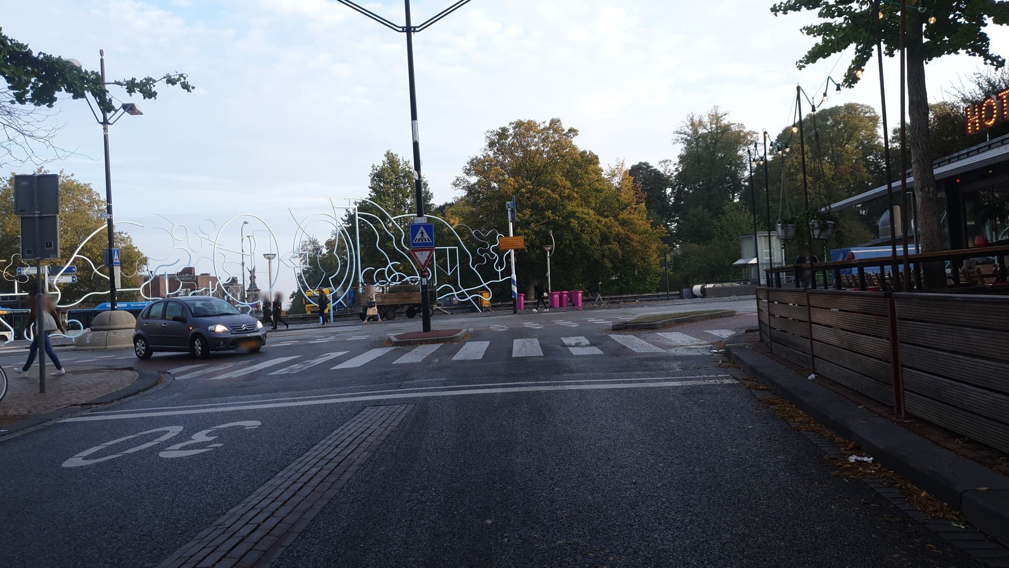 Street view near City Park Hotel Nijmegen, Hunnerberg — © mvanbaal (CC BY-SA · Mapillary)