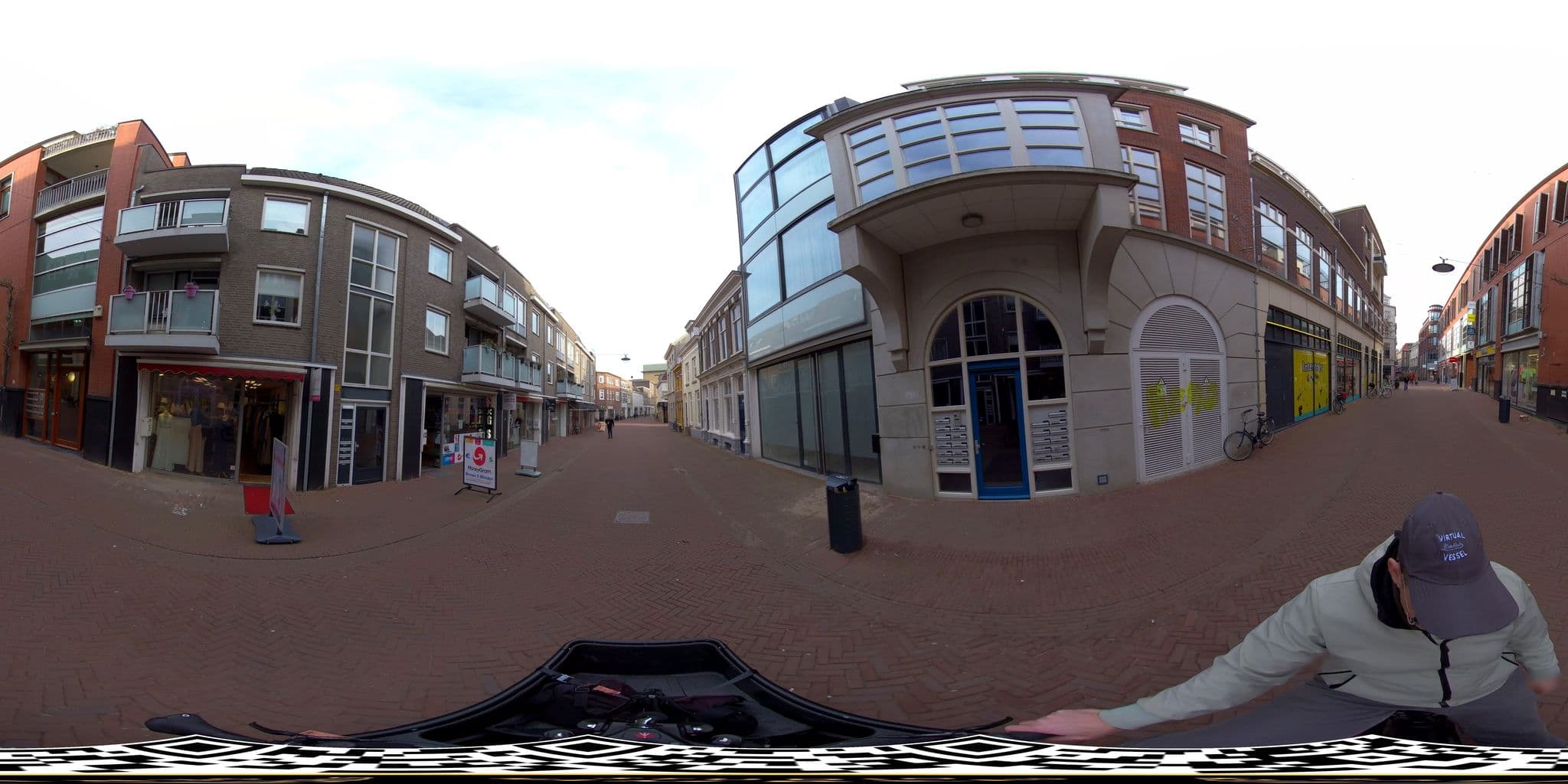 Street view near CityApartHotel Musis, Arnhem — © martijnbaudoin (CC BY-SA · Mapillary)