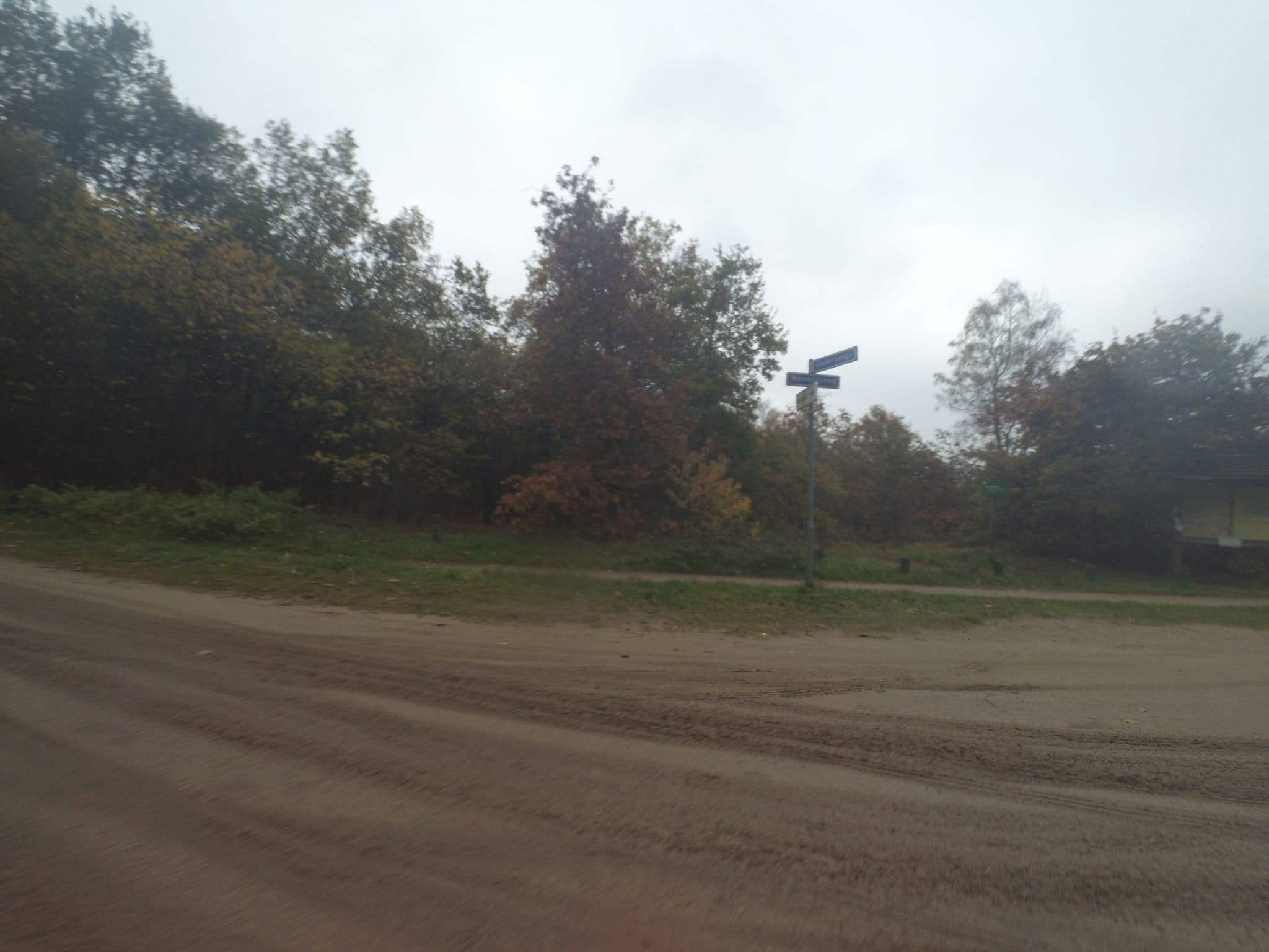 Street view near Hostellerie Carnegie Cottage, Otterlo — © peewee32 (CC BY-SA · Mapillary)