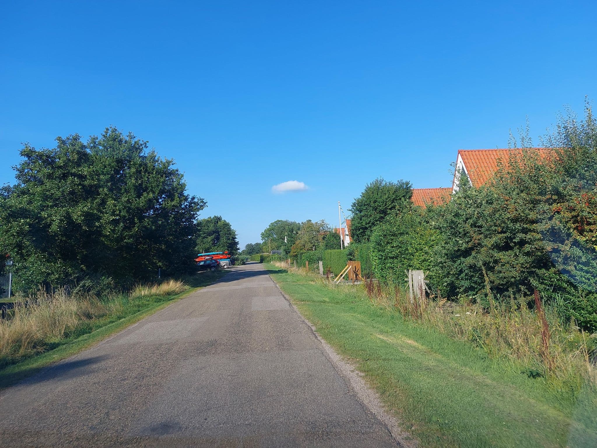 Street view near Vink's Huisje, Oppenhuizen — © zeylmans (CC BY-SA · Mapillary)