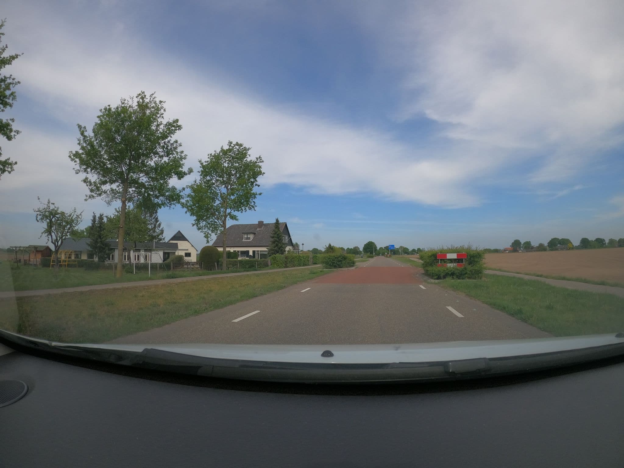 Street view near Braamt, Zeddamseweg 10 - Klaproos, Zeddam — © mlopezantequera (CC BY-SA · Mapillary)