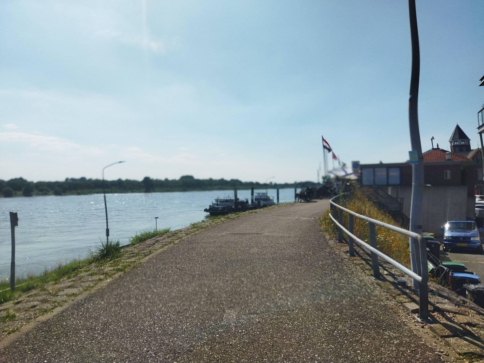 Street view near Wacht am Rhein Pension Café Restaurant, Tolkamer — © changchun1 (CC BY-SA · Mapillary)