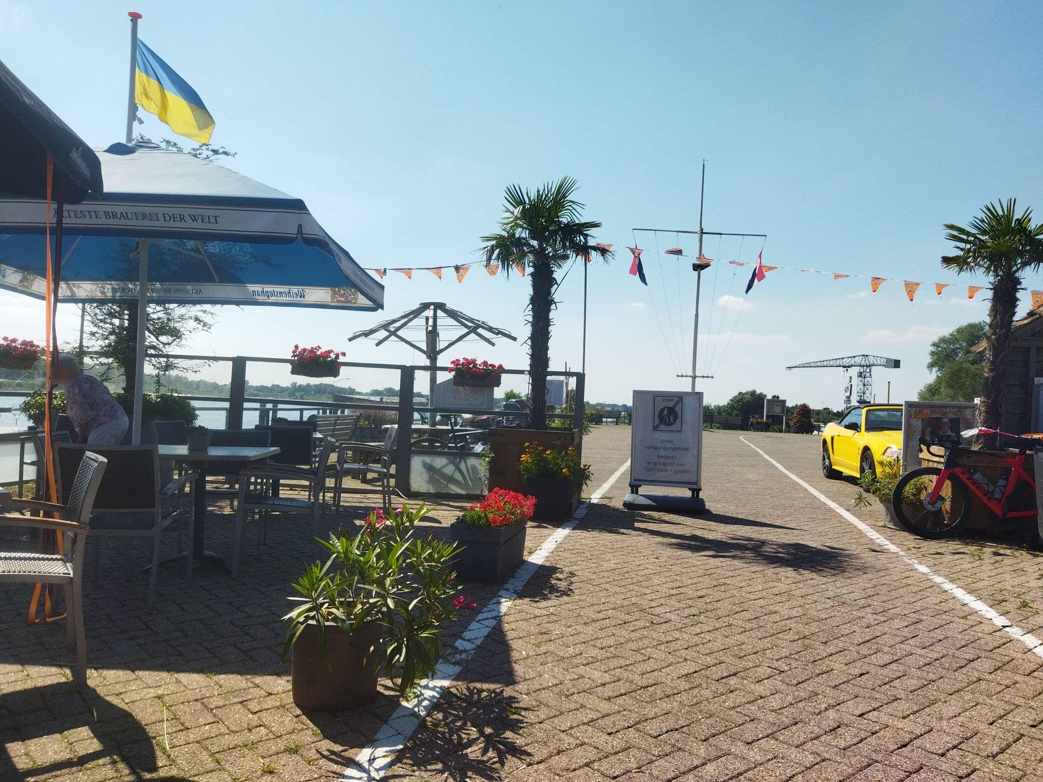 Street view near By Toine Eten + Slapen, Tolkamer — © changchun1 (CC BY-SA · Mapillary)