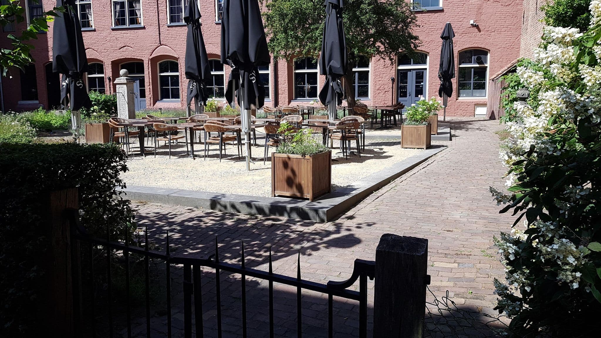 Street view near Broederenklooster Hotel En Restaurant, Zutphen — © multi_wandel (CC BY-SA · Mapillary)