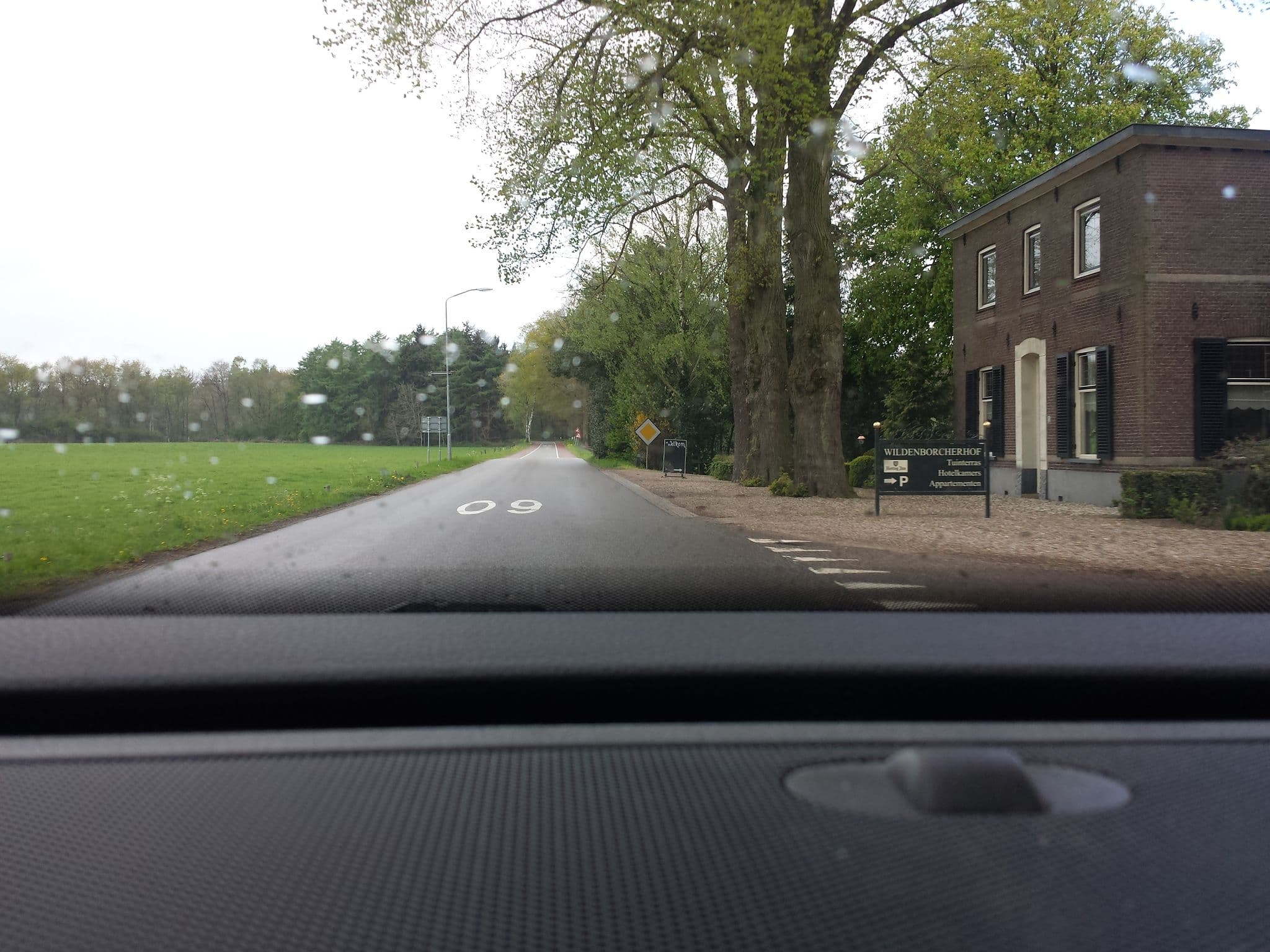 Street view near Wildenborcherhof Taveerne De, Vorden — © commodoortje (CC BY-SA · Mapillary)
