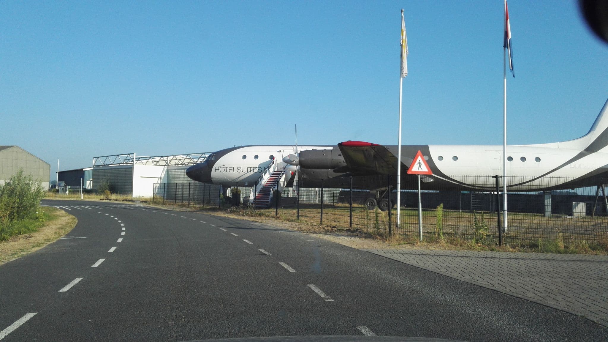 Street view near Vliegtuigsuite Teuge (DDR-STD), Twello — © krm (CC BY-SA · Mapillary)