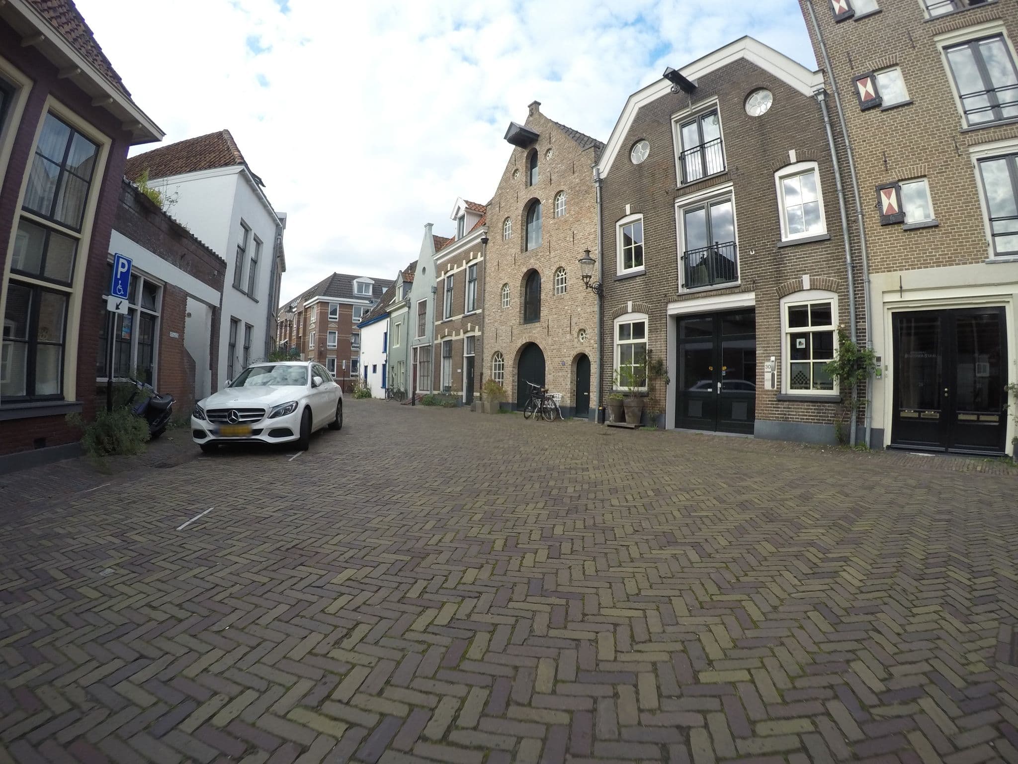 Street view near Koffiepakhuys, Deventer — © daanvr (CC BY-SA · Mapillary)