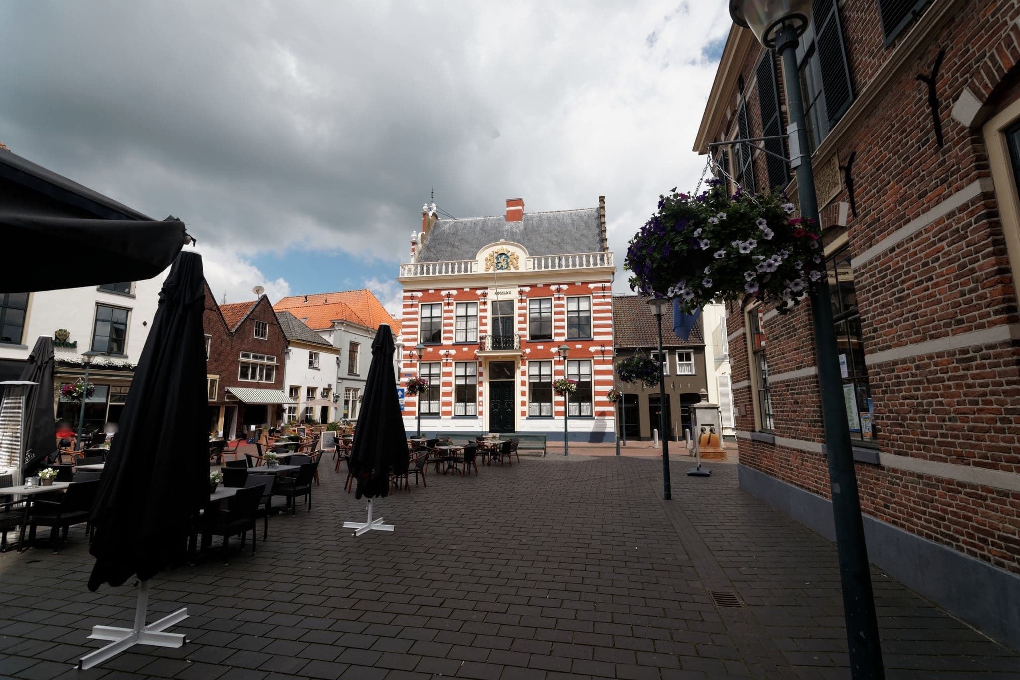 Street view near Logeren in Hattem, Hattem — © txllxt (CC BY-SA · Mapillary)