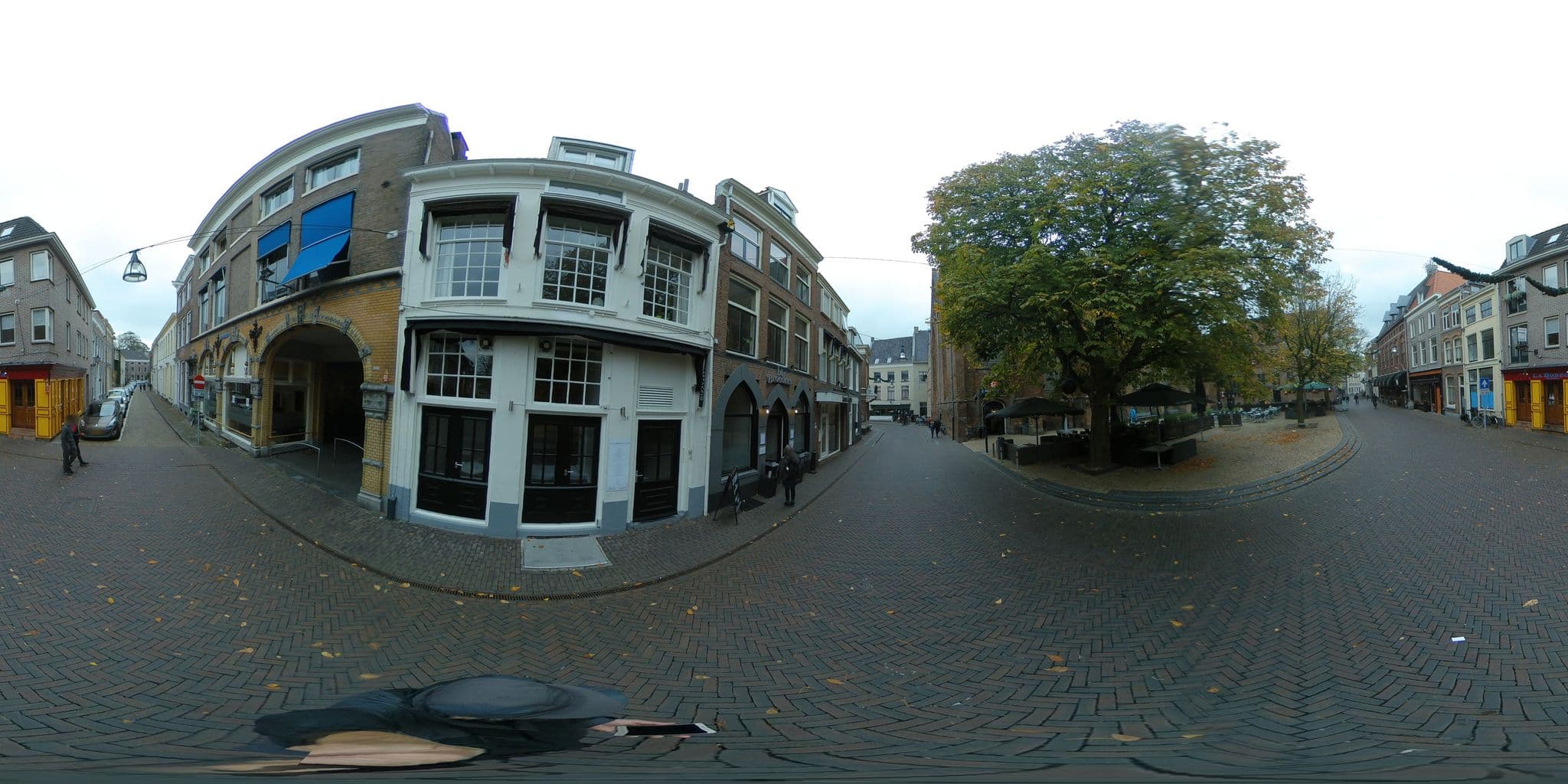 Street view near Stadslogement Bij de Sassenpoort, Zwolle — © peewee32 (CC BY-SA · Mapillary)