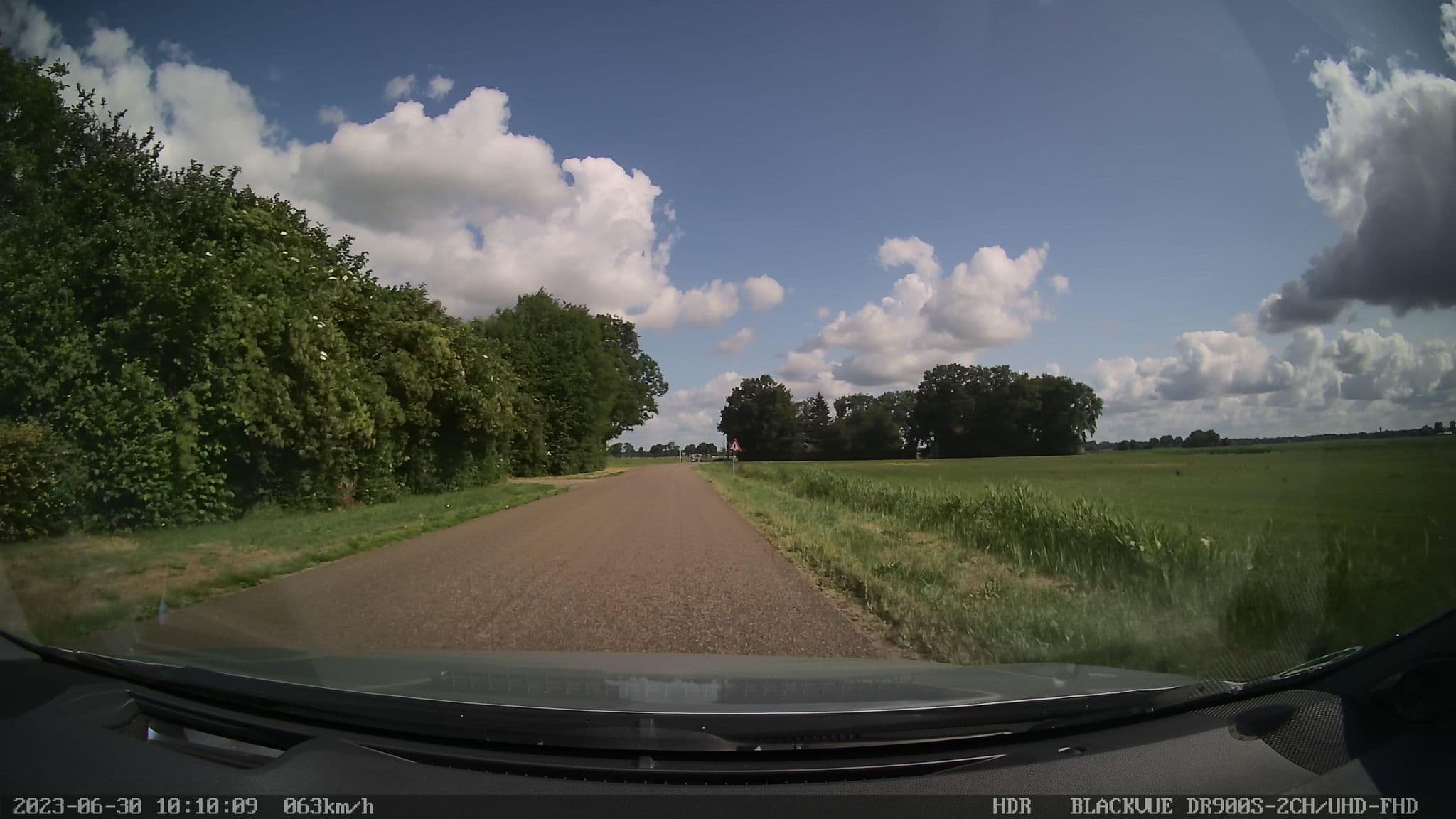 Street view near Hoeve Blitterswijk Fam van Galen, Steenwijkerwold — © madel (CC BY-SA · Mapillary)