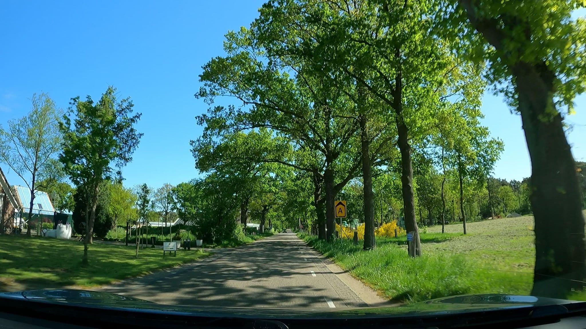 Street view near Het Kleine Landgoed, Haarle — © thewizard (CC BY-SA · Mapillary)