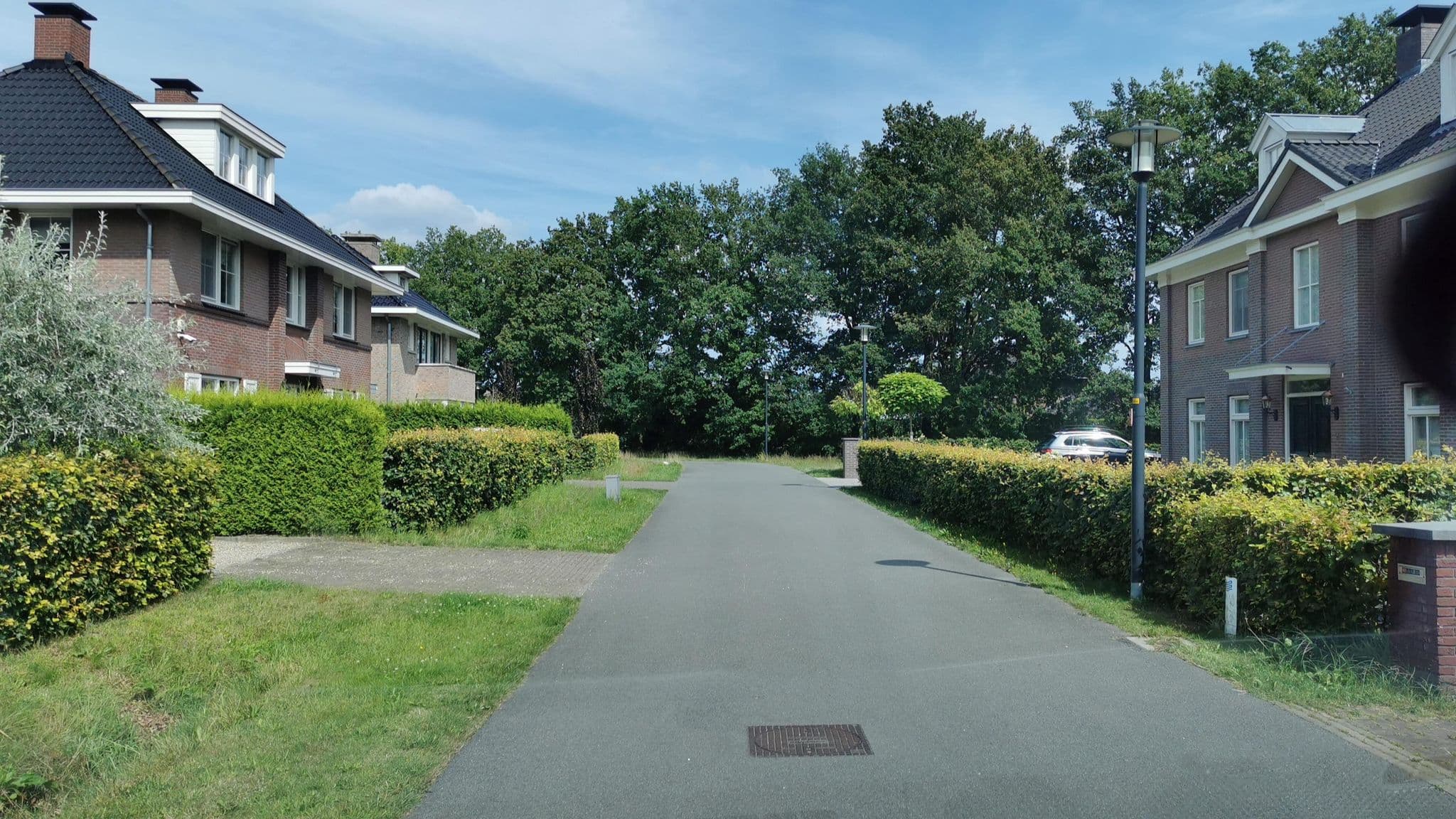 Street view near Huang & Chen VOF, Pathmos — © jonrellim (CC BY-SA · Mapillary)