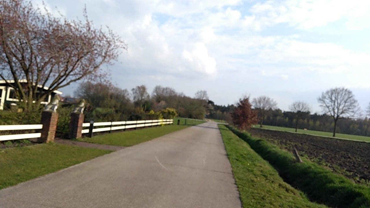 Street view near Bed & Breakfast de Boerderij Albergen, Almelo — © meloentje (CC BY-SA · Mapillary)