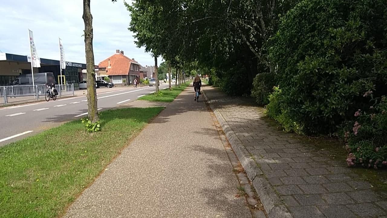 Street view near Geerdink's B&B, Almelo — © meloentje (CC BY-SA · Mapillary)