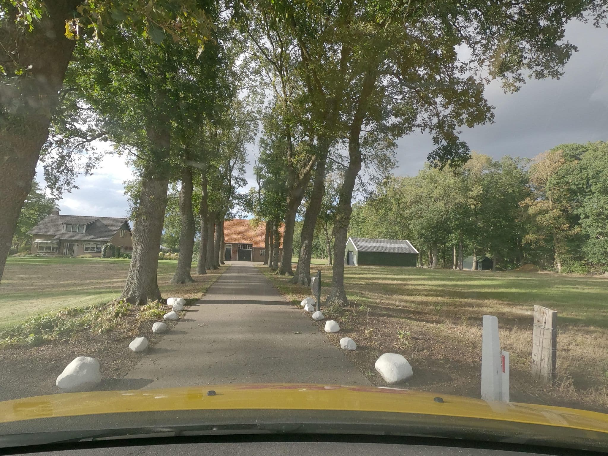Street view near Huize Erven Hulsbeek, Zuid-Berghuizen — © jonrellim (CC BY-SA · Mapillary)