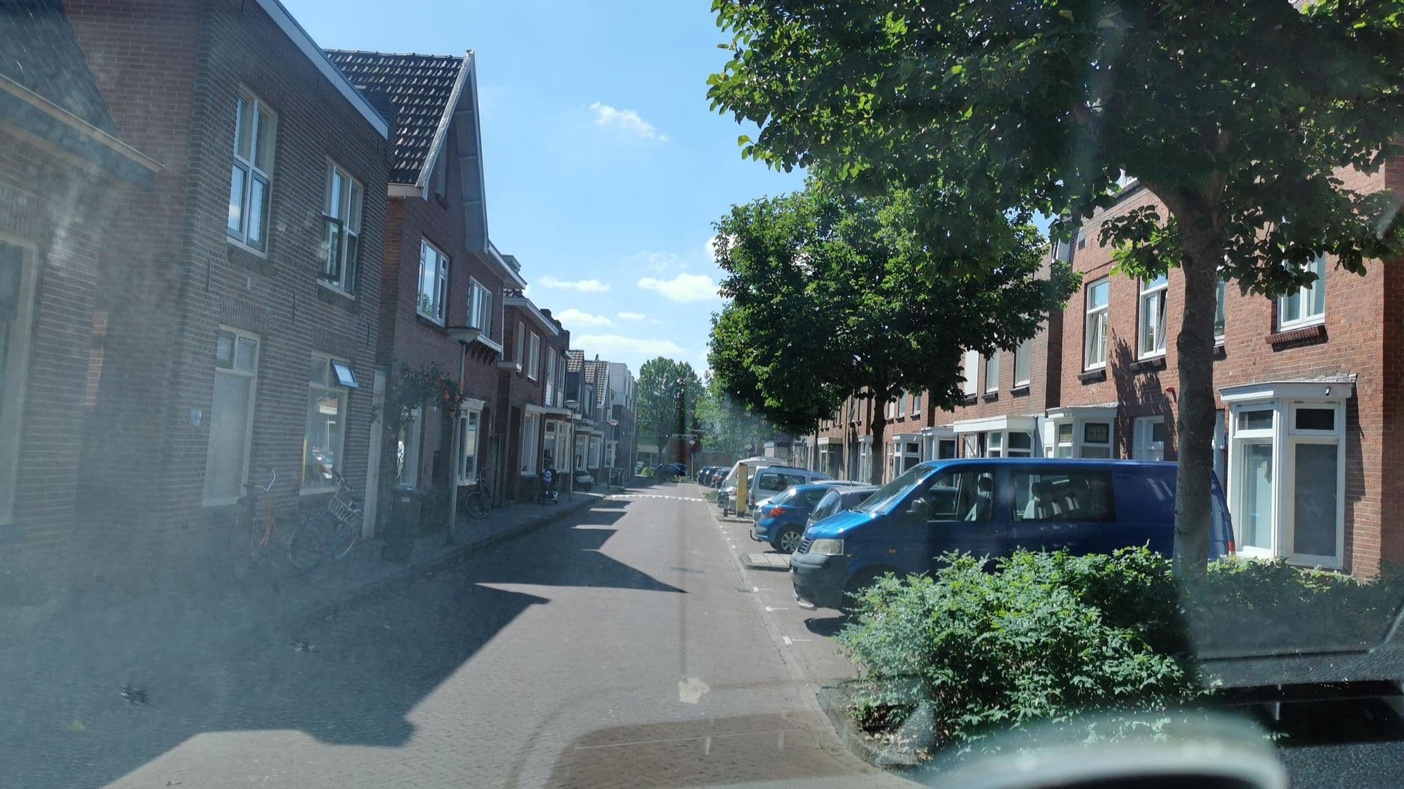 Street view near Mamas Bed & Breakfast, Enschede — © jonrellim (CC BY-SA · Mapillary)