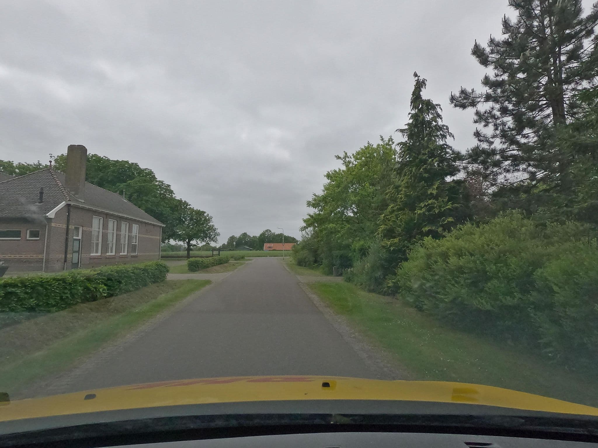 Street view near Bed & Breakfast De Oale School, Ootmarsum — © jonrellim (CC BY-SA · Mapillary)