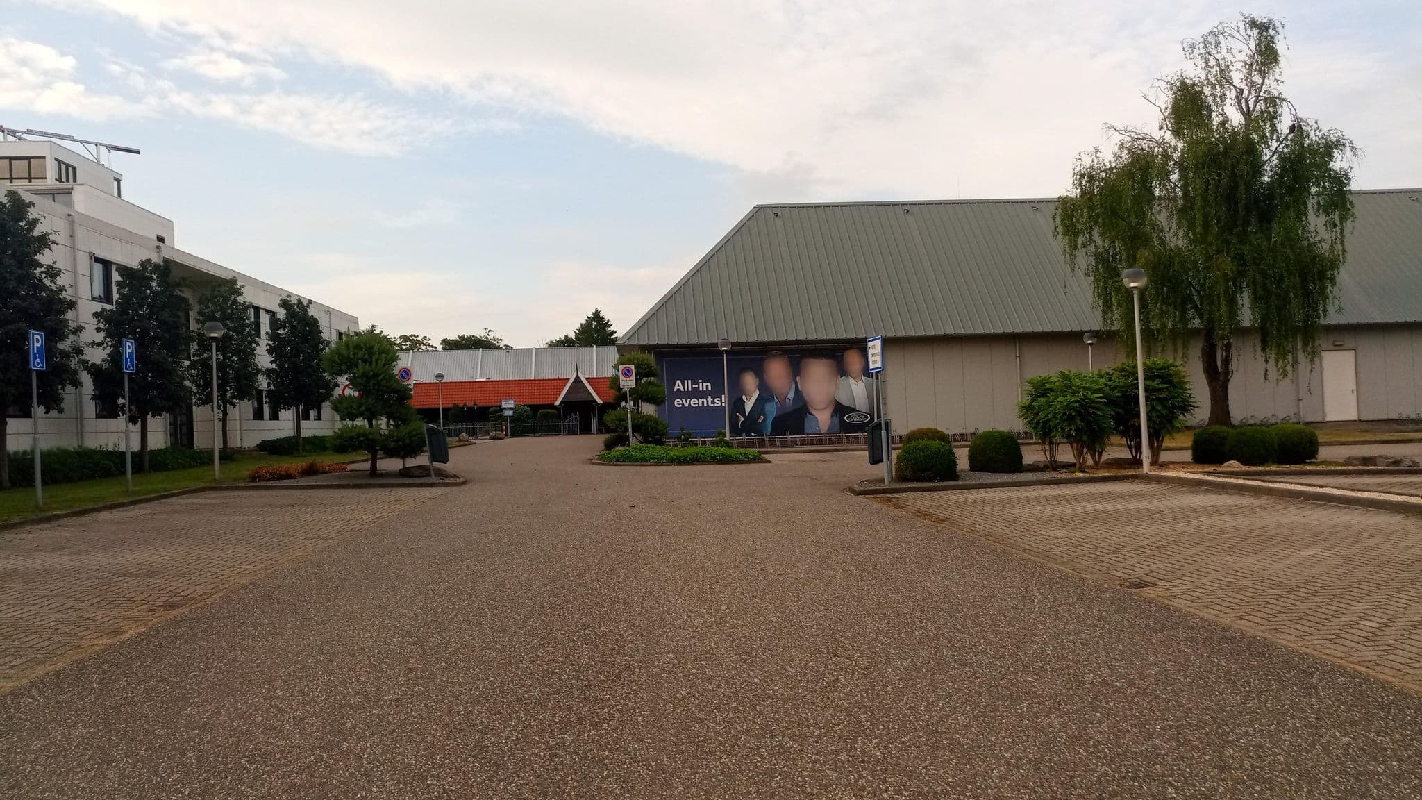 Street view near Room 0125, Almelo — © joopjrvdl (CC BY-SA · Mapillary)