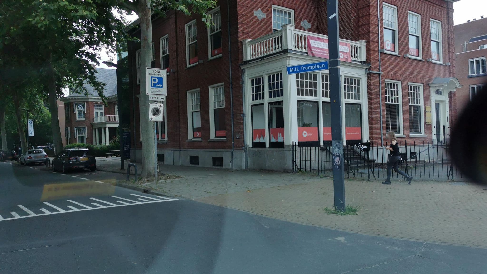 Street view near A3-art Bed&Brood, Enschede — © jonrellim (CC BY-SA · Mapillary)