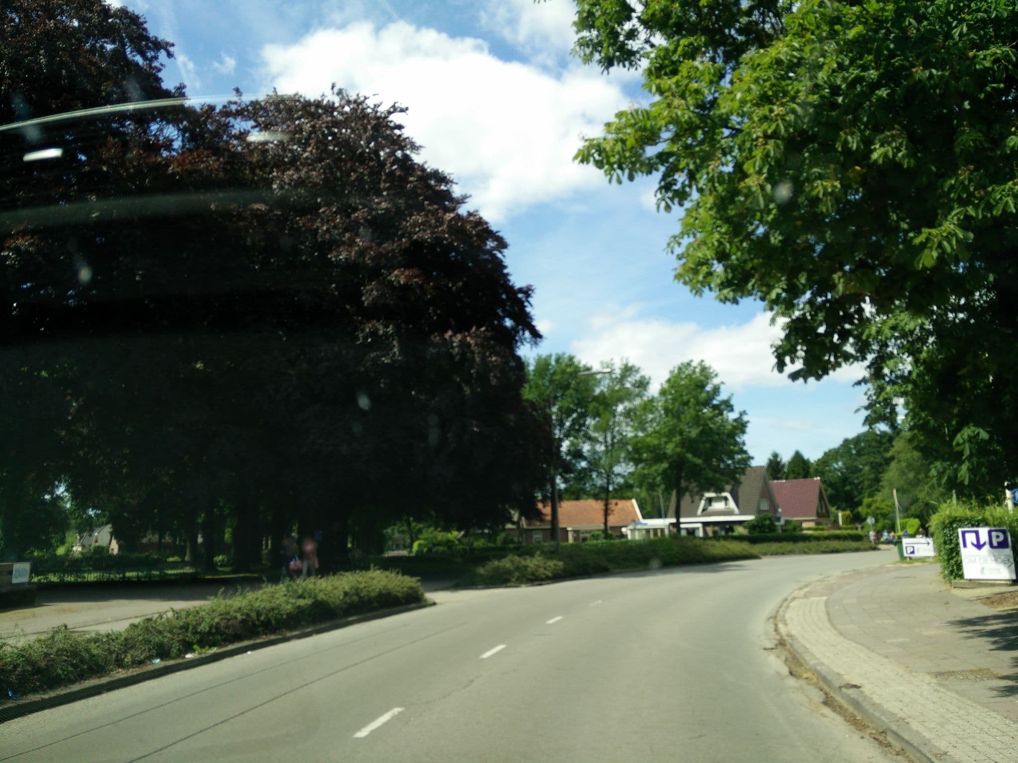 Street view near Tulip Inn Ten Cate Emmen, Noordbarge — © volucris (CC BY-SA · Mapillary)